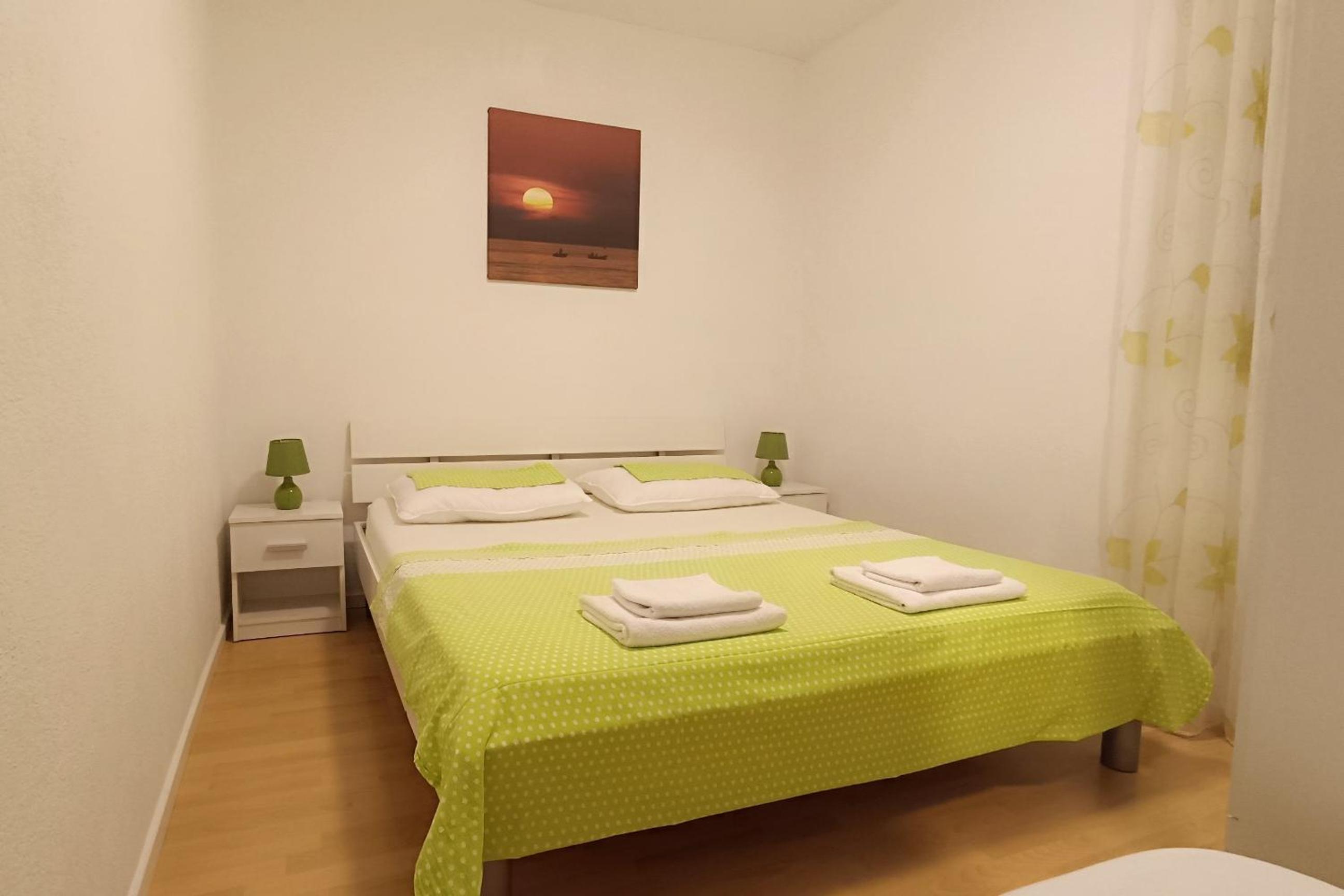 Three-Bedroom Apartment with Terrace and Sea View photo 2