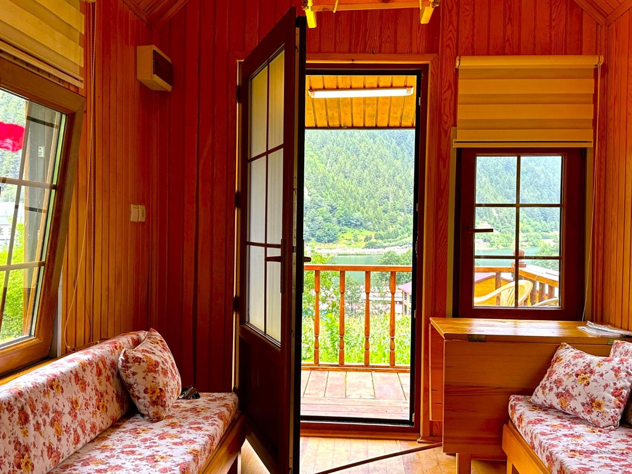 Deluxe Bungalow with Sea View - Photo 12