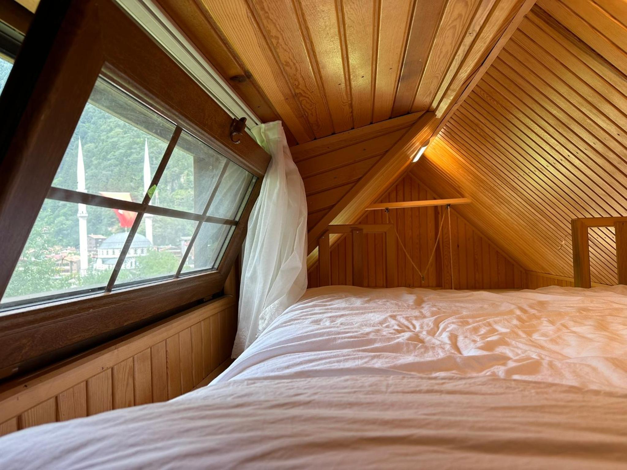 Deluxe Bungalow with Sea View - Photo 16