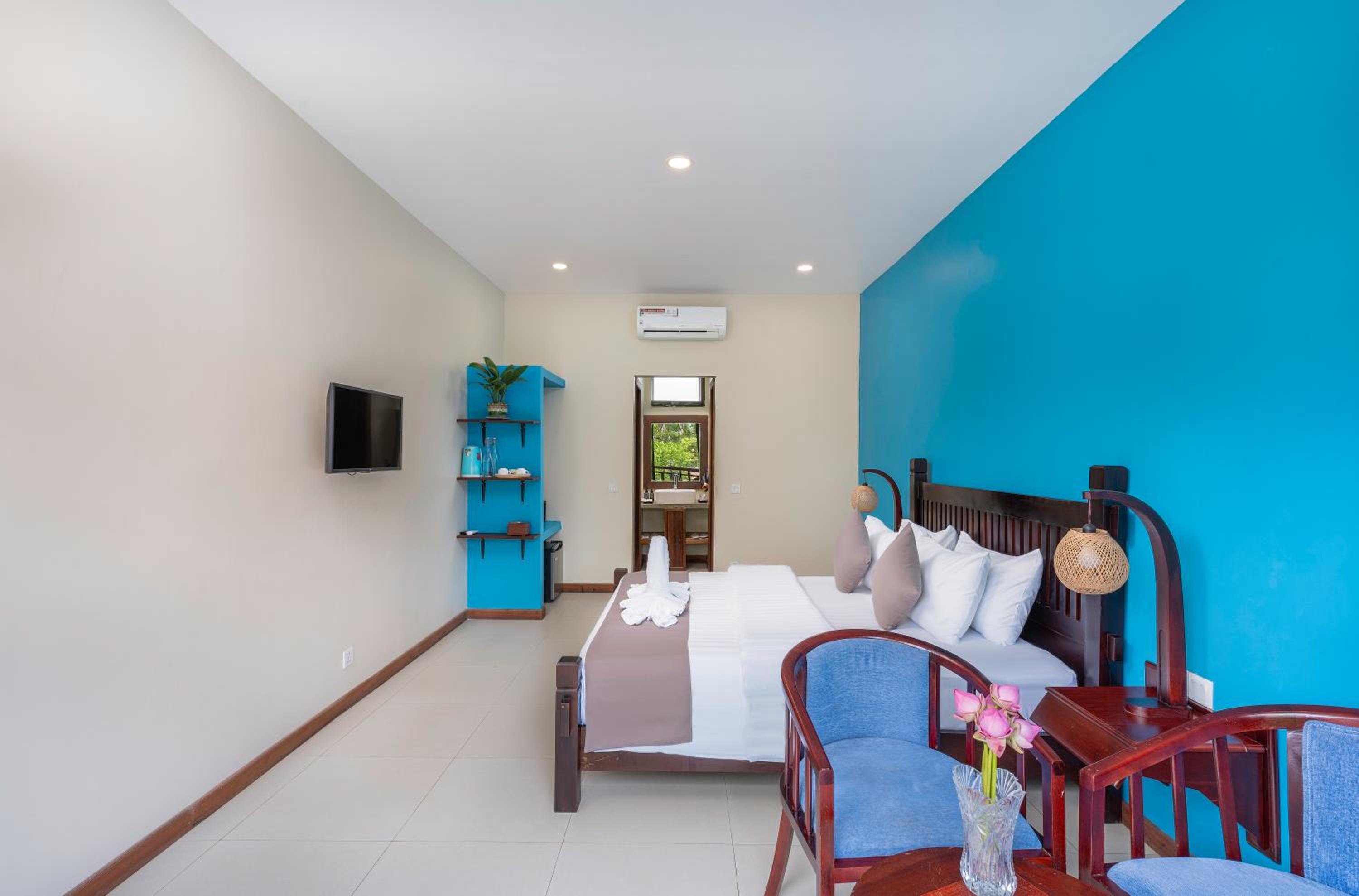 Large Double Room photo 3