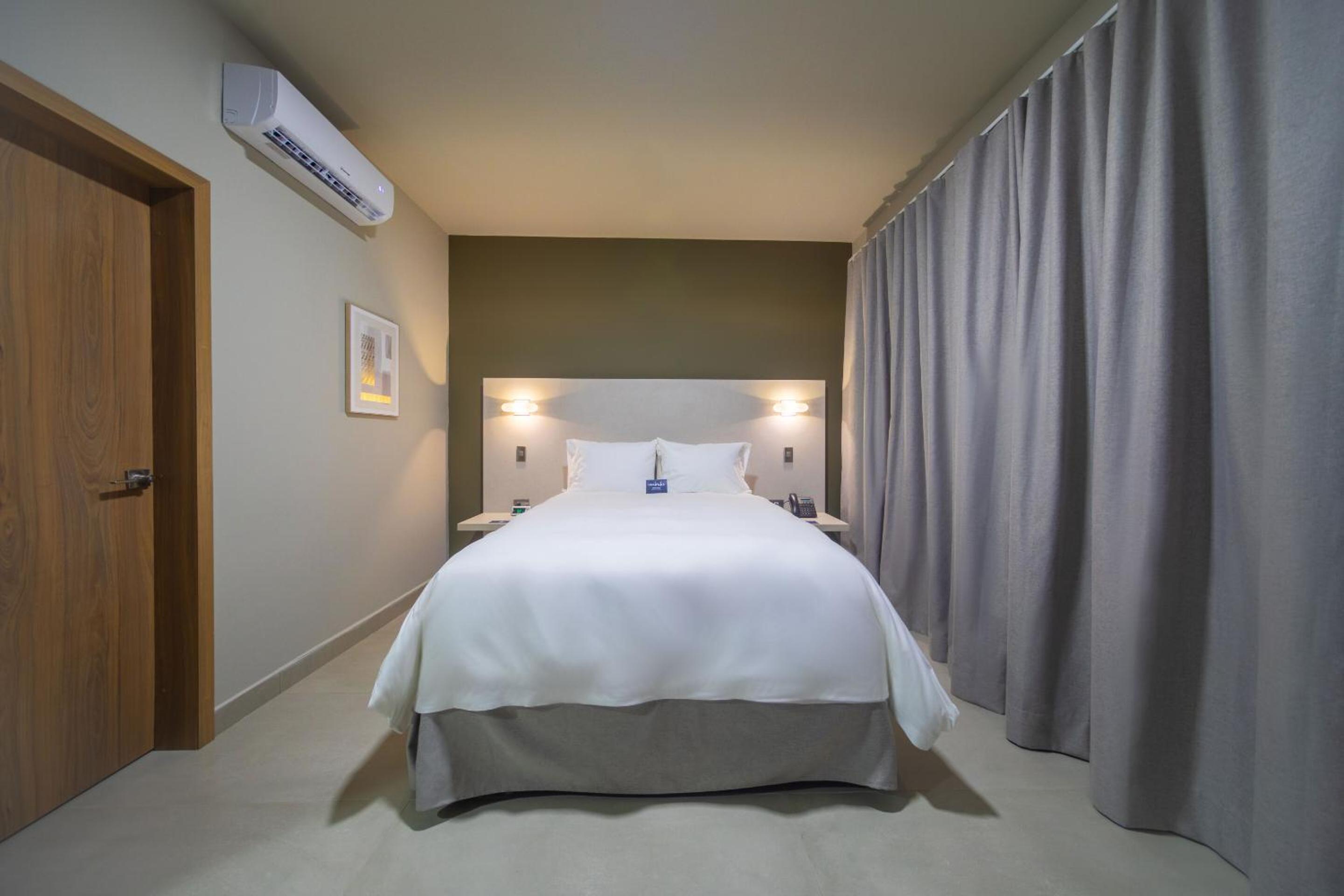 Superior Queen Room