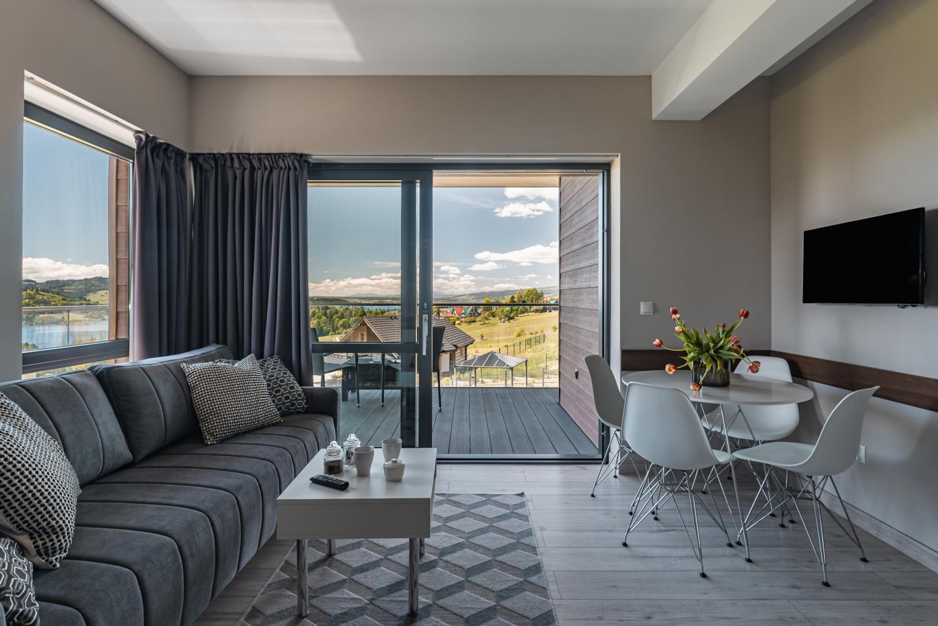Apartment with Terrace photo 1