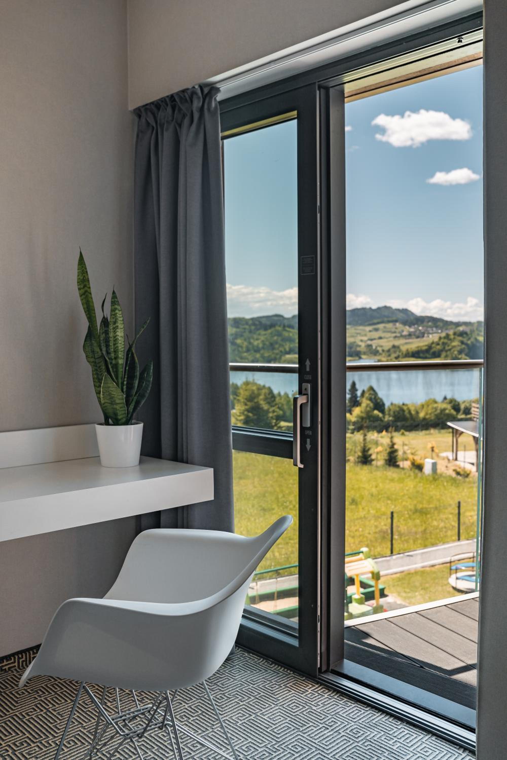 Apartment with Terrace photo 3