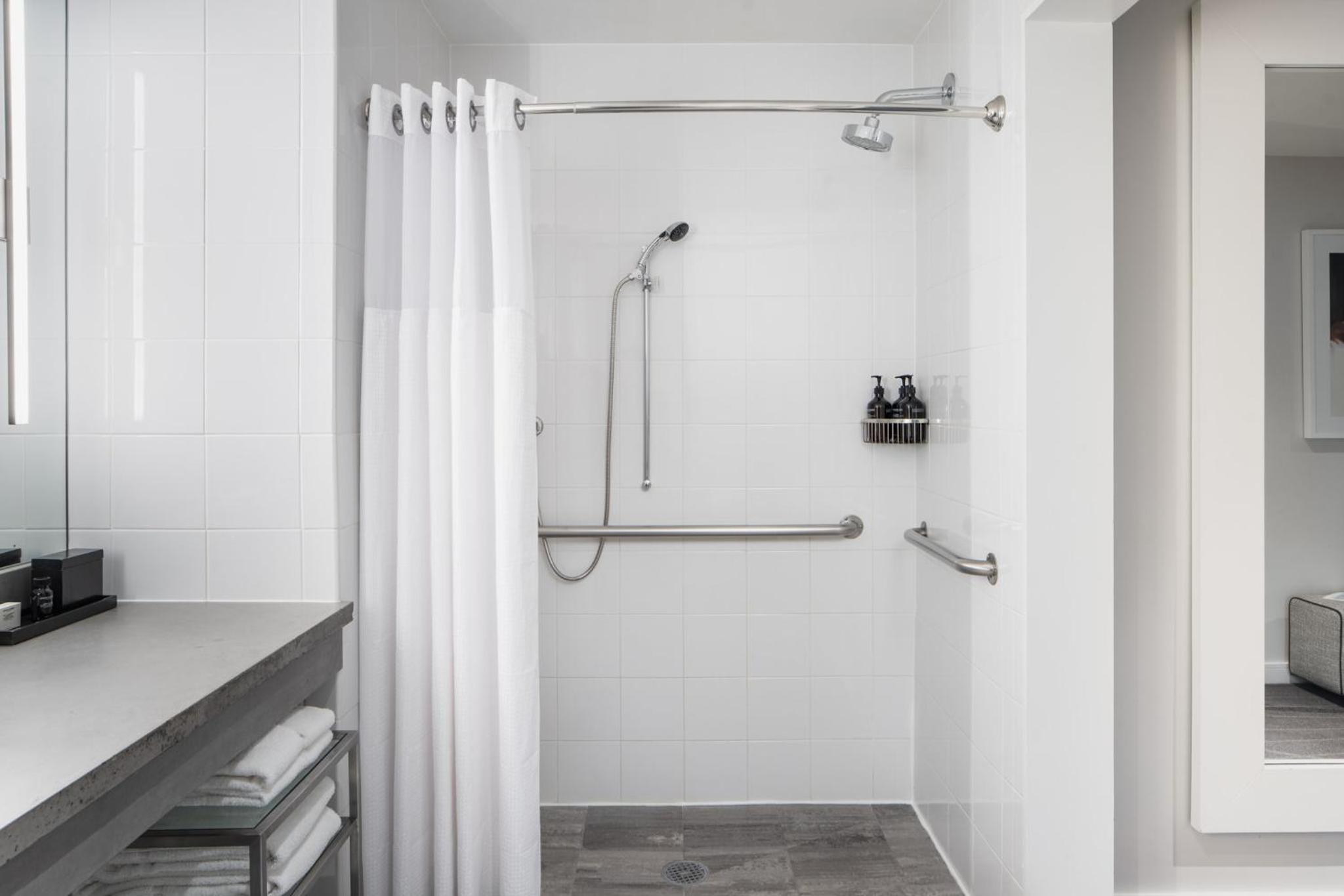Archer's Grand Den Mobility-Accessible with Roll-In Shower