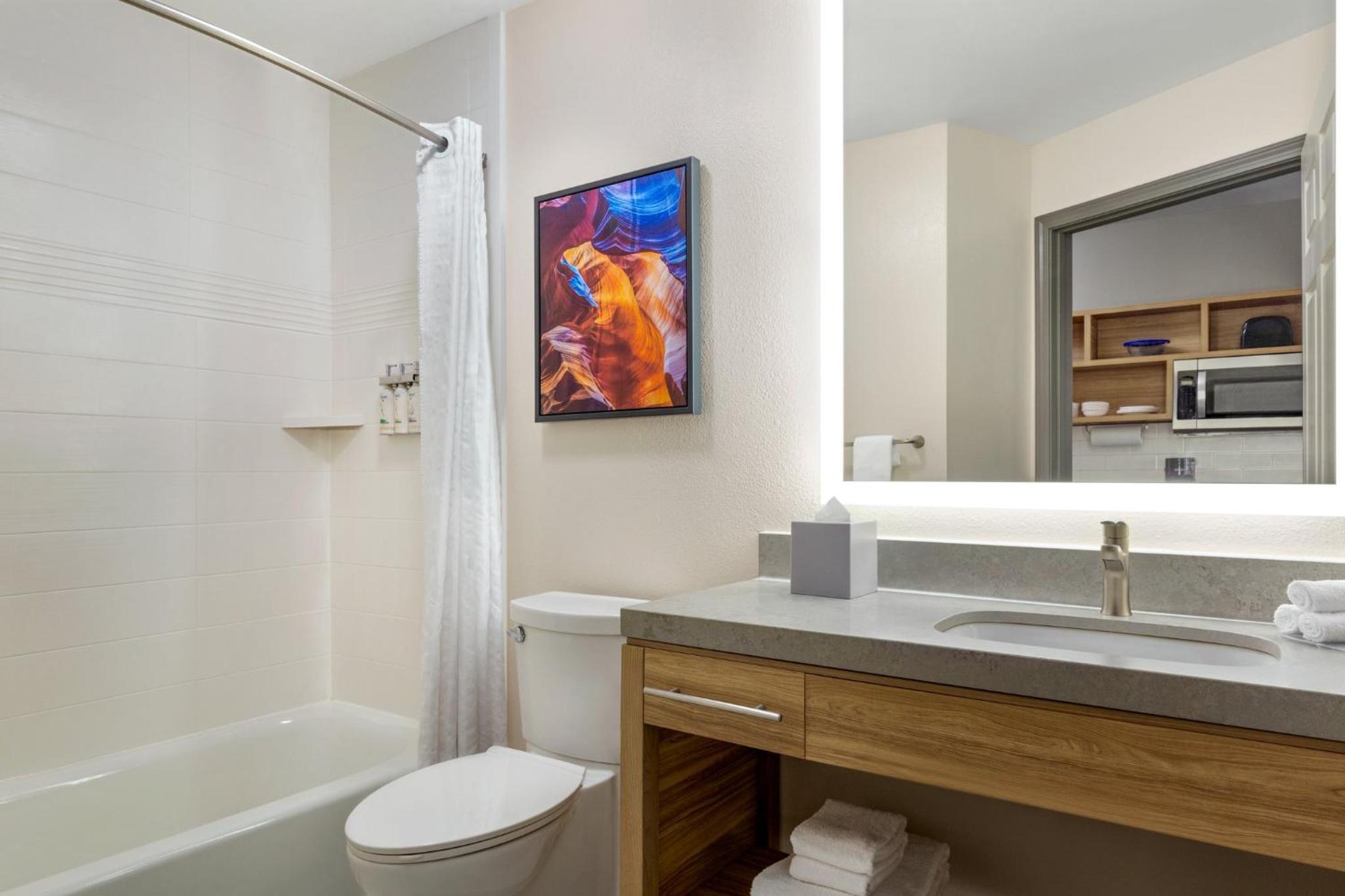 Studio Suite - Photo 4