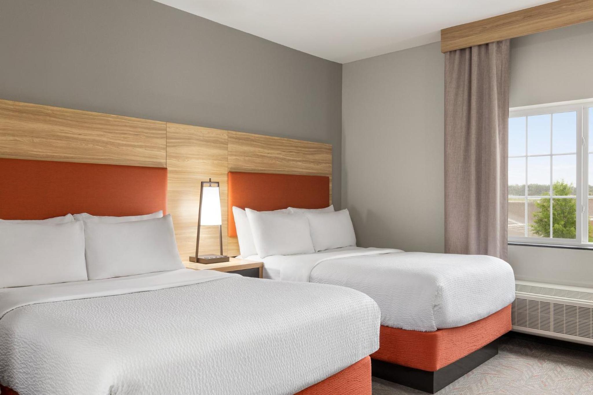 Studio Suite with Two Double Beds - Photo 6