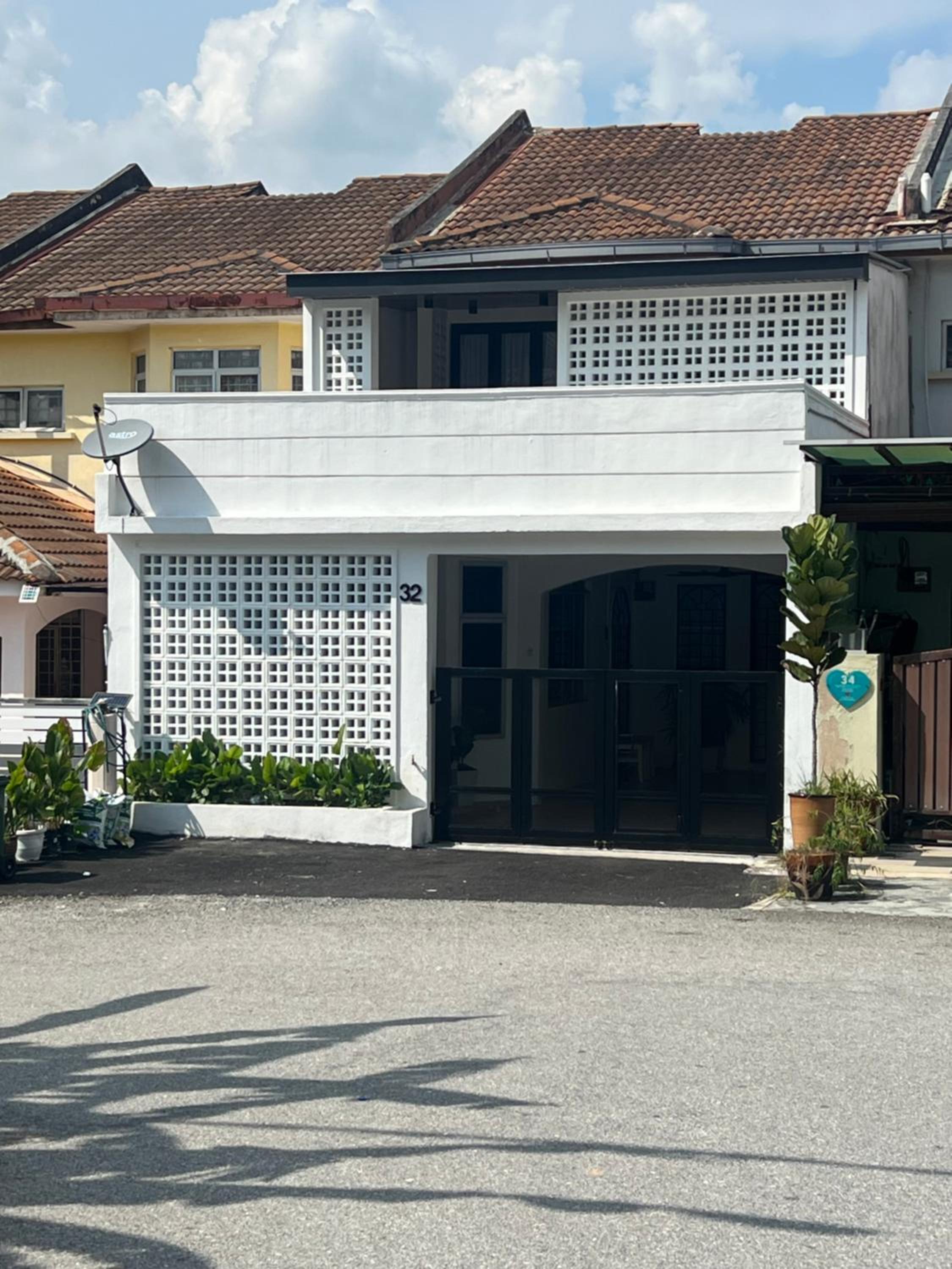 Four-Bedroom House photo 1