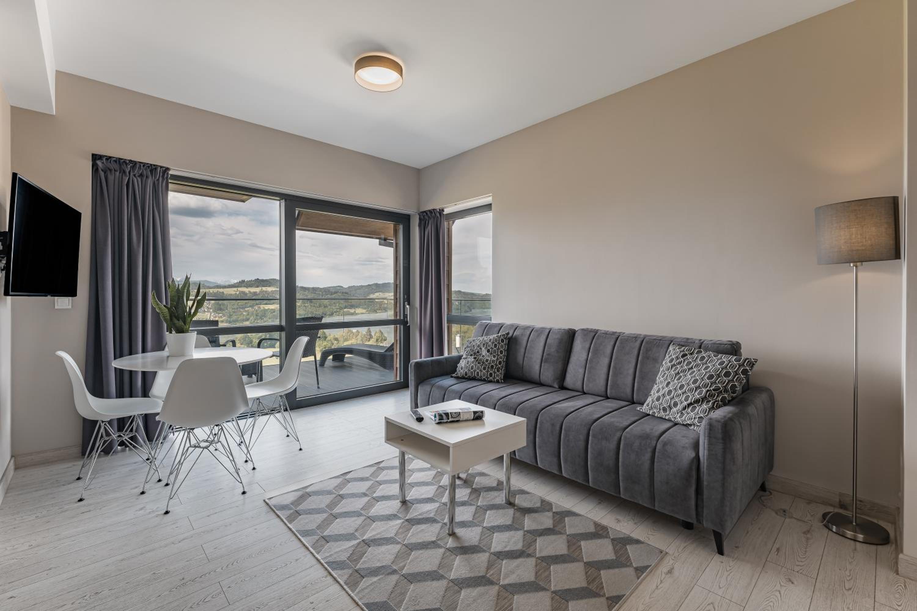 Apartment with Terrace photo 1