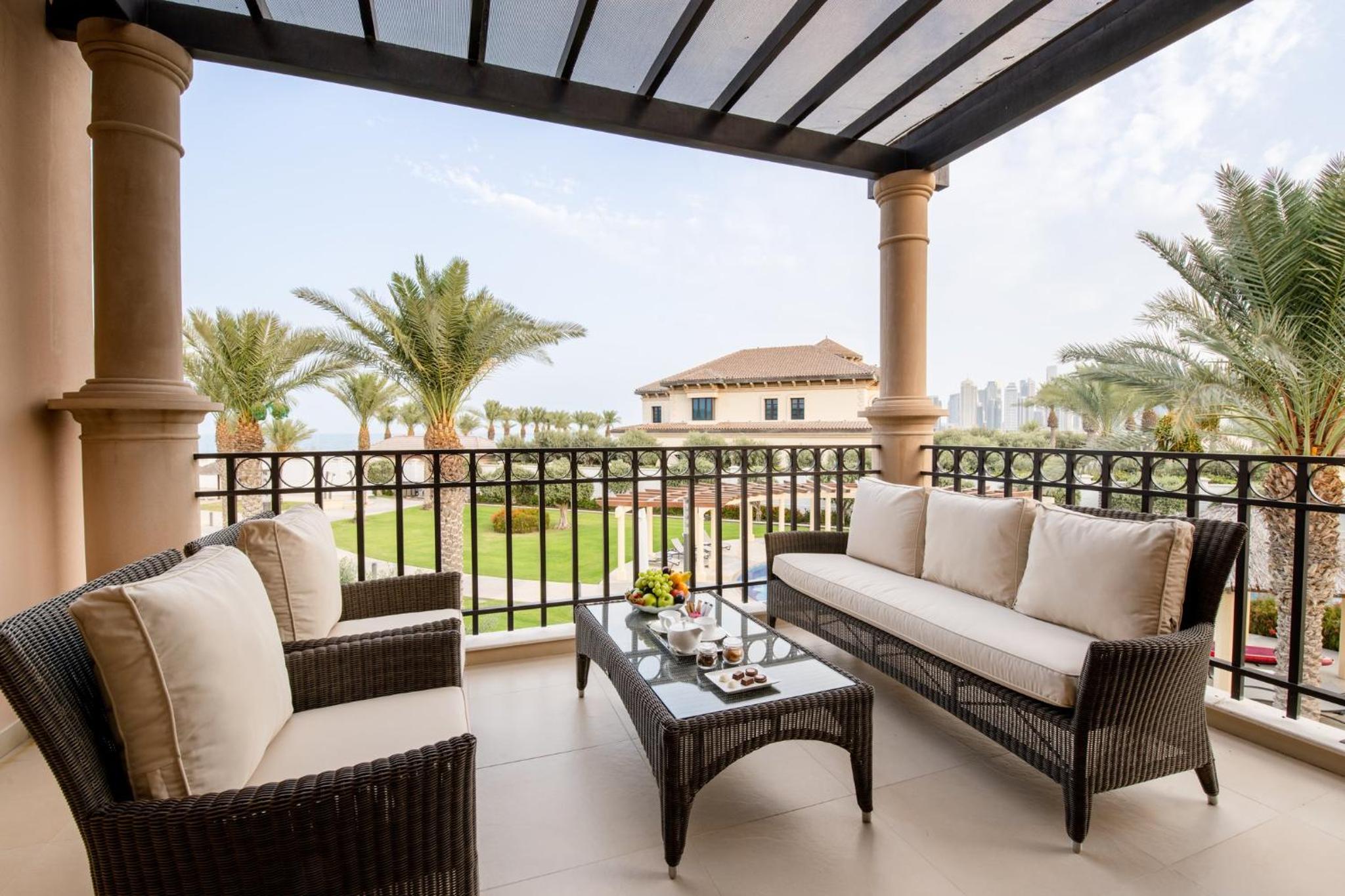 One-Bedroom King Suite