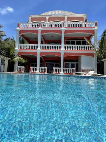 Villa photo 1