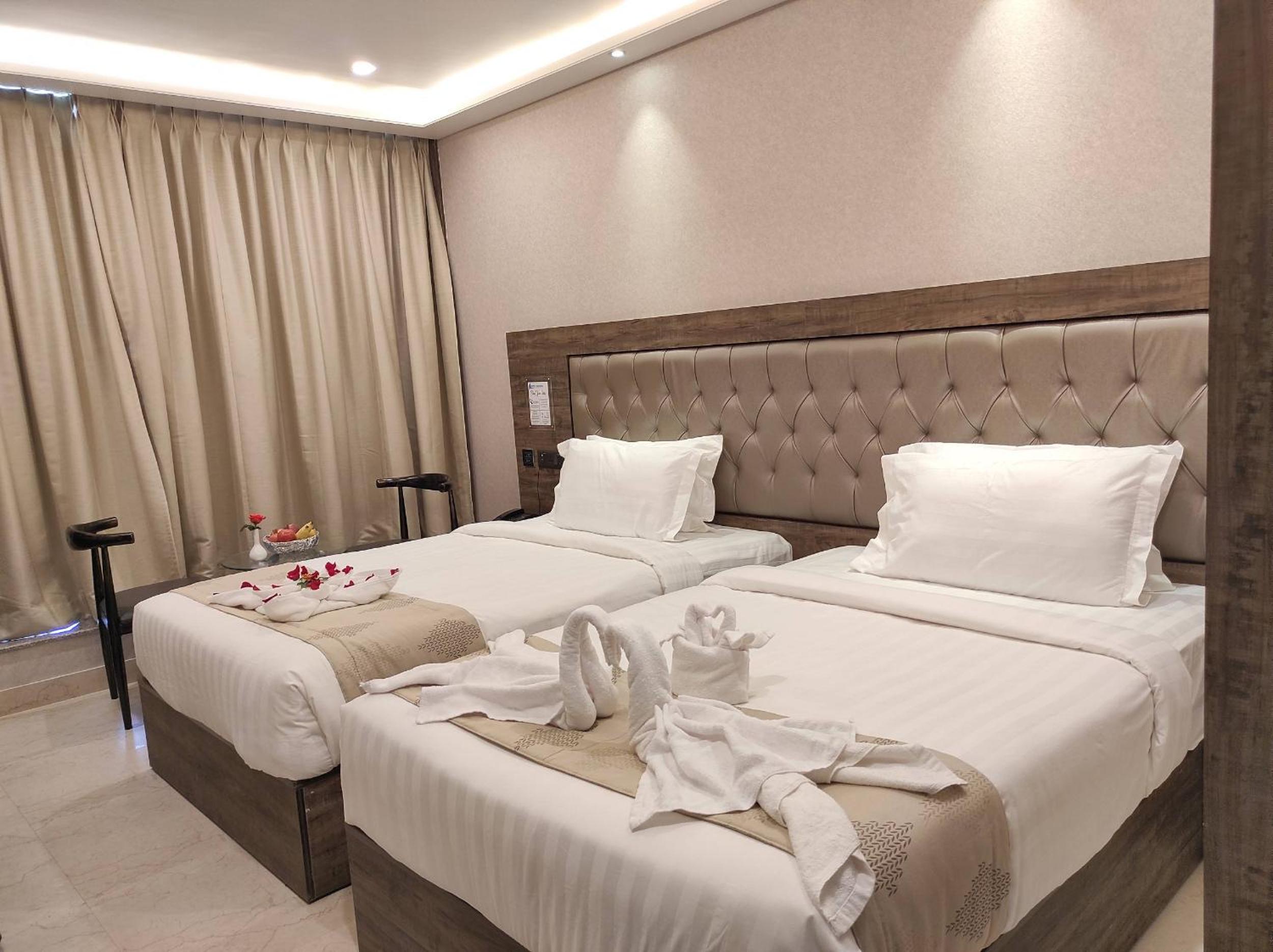 Double or Twin Room - Photo 2