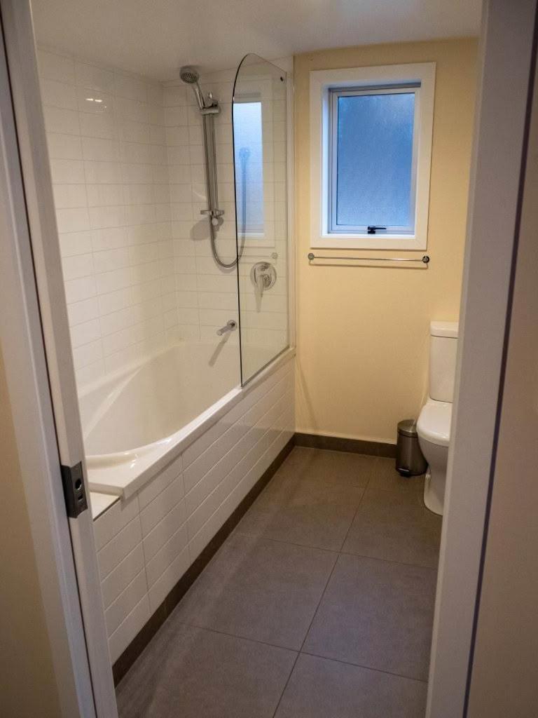 Deluxe Double Room (2 Adults + 1 Child) photo 3