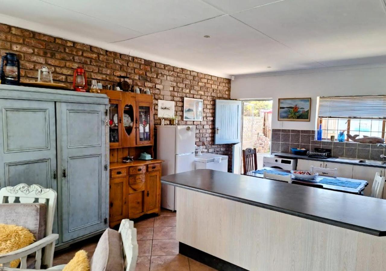 Two-Bedroom House photo 3