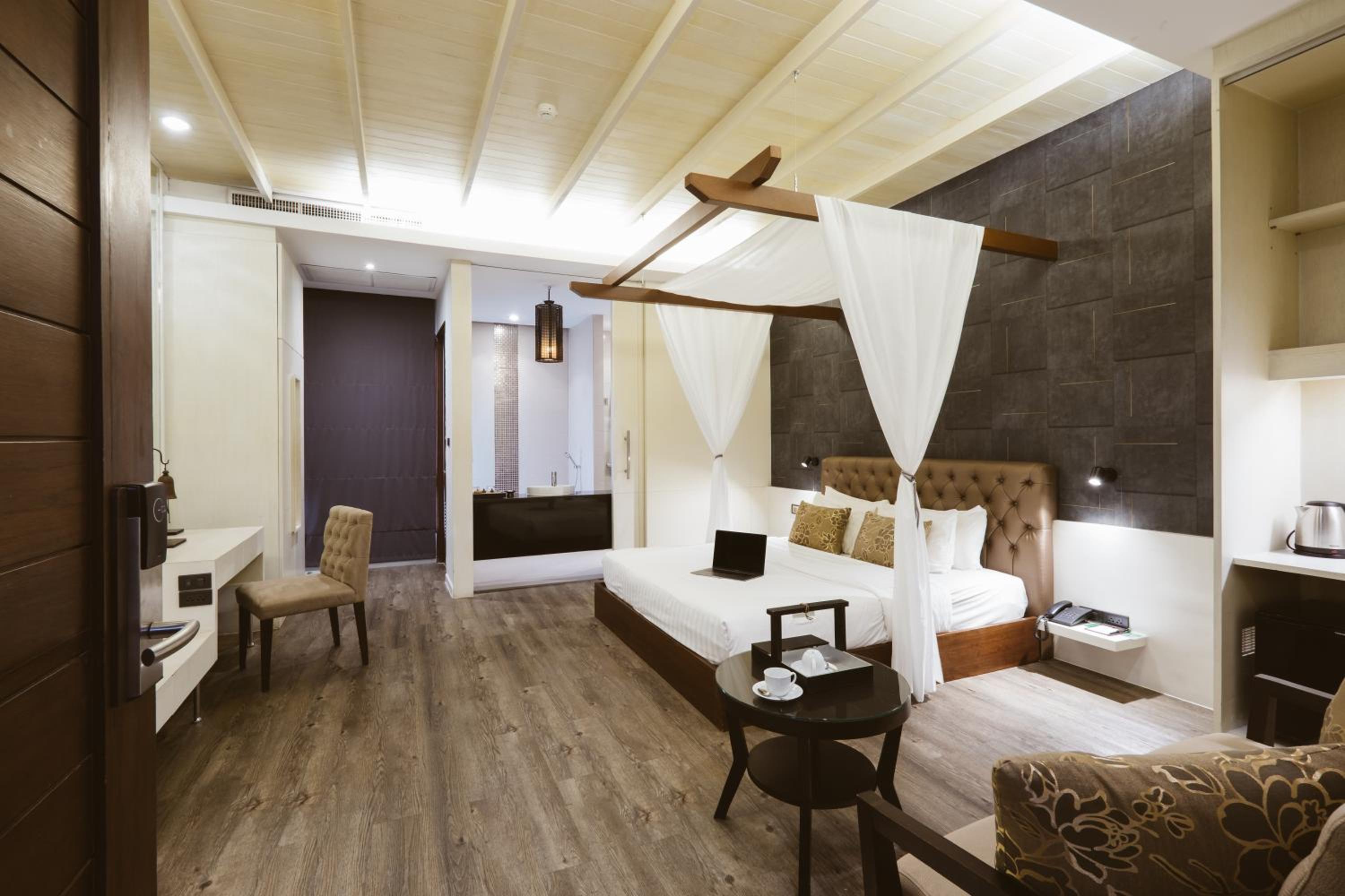 Grand Deluxe Double or Twin Room (Room Only)