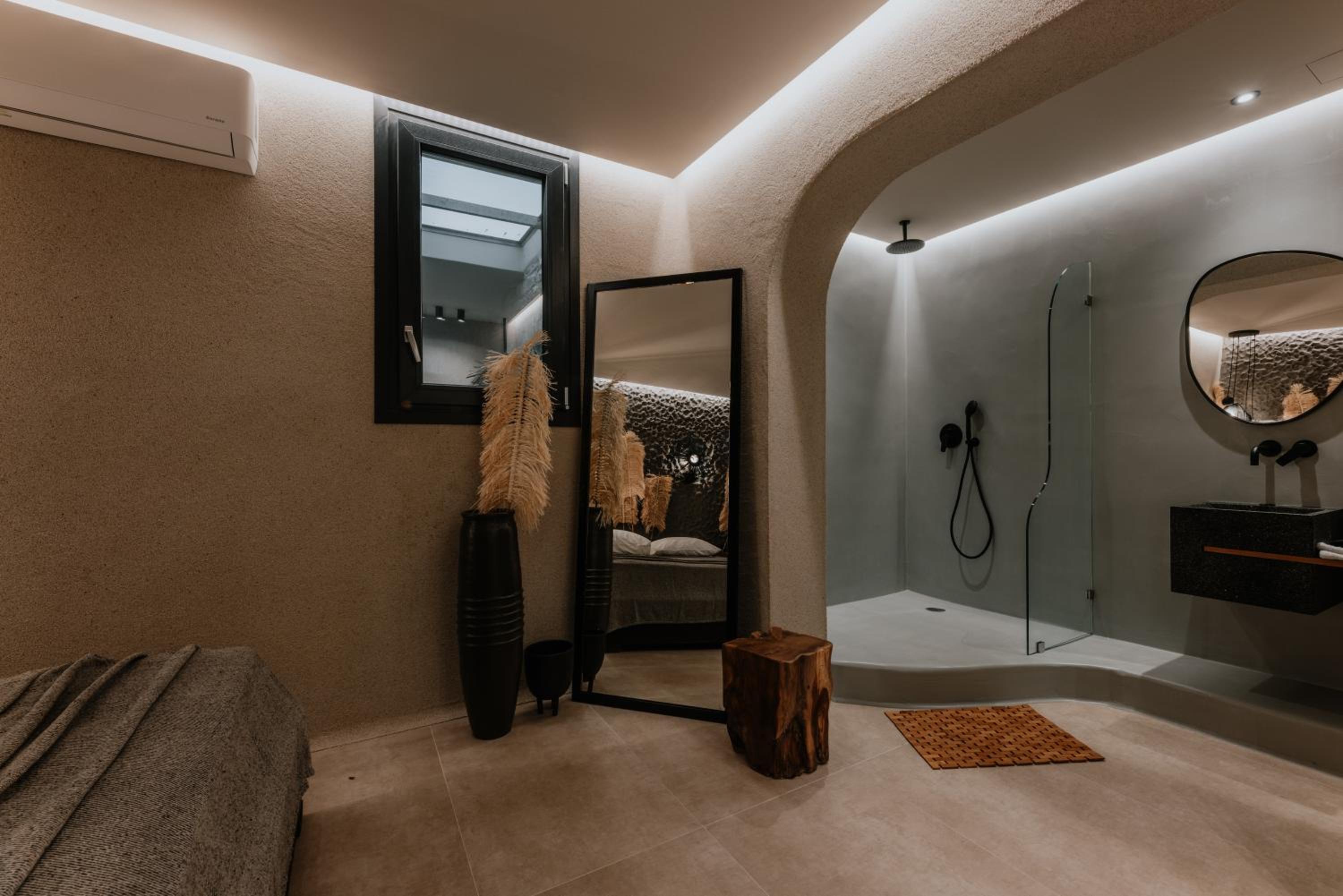 Privilege Villa With Private Pool & Jacuzzi photo 2