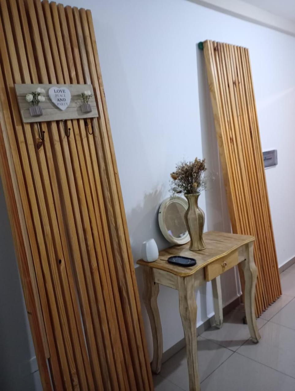 One-Bedroom Apartment photo 2