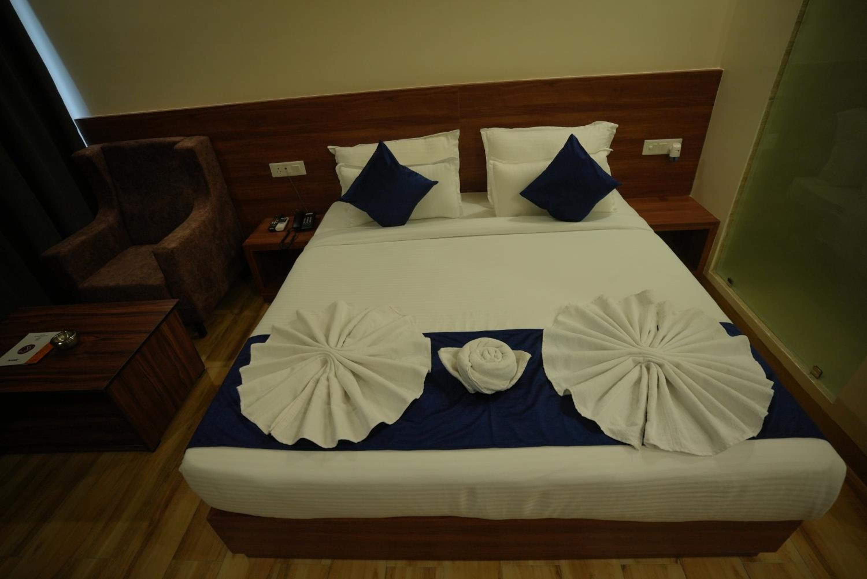 Standard Suite - Photo 7