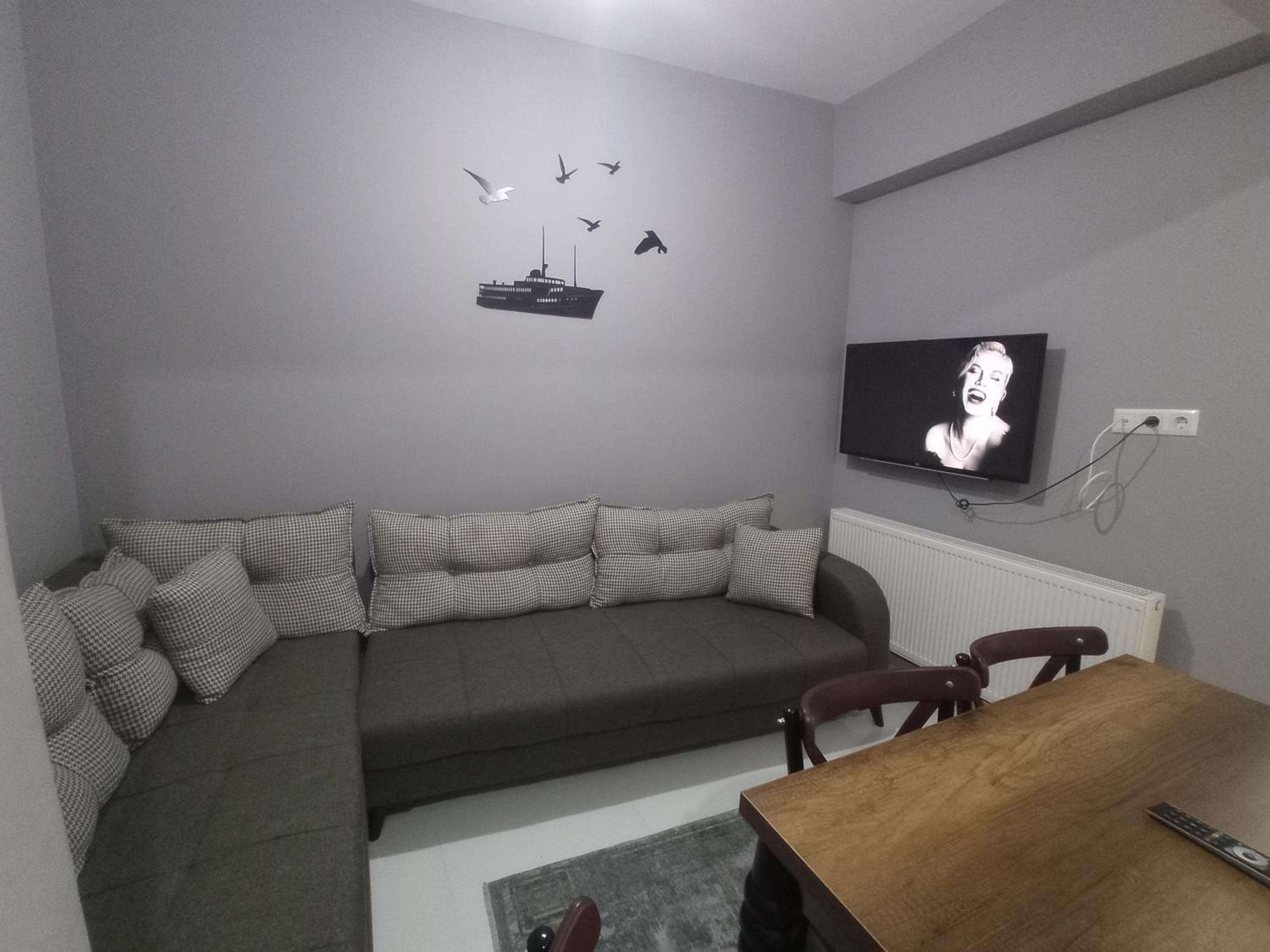 Suite Apartment photo 1