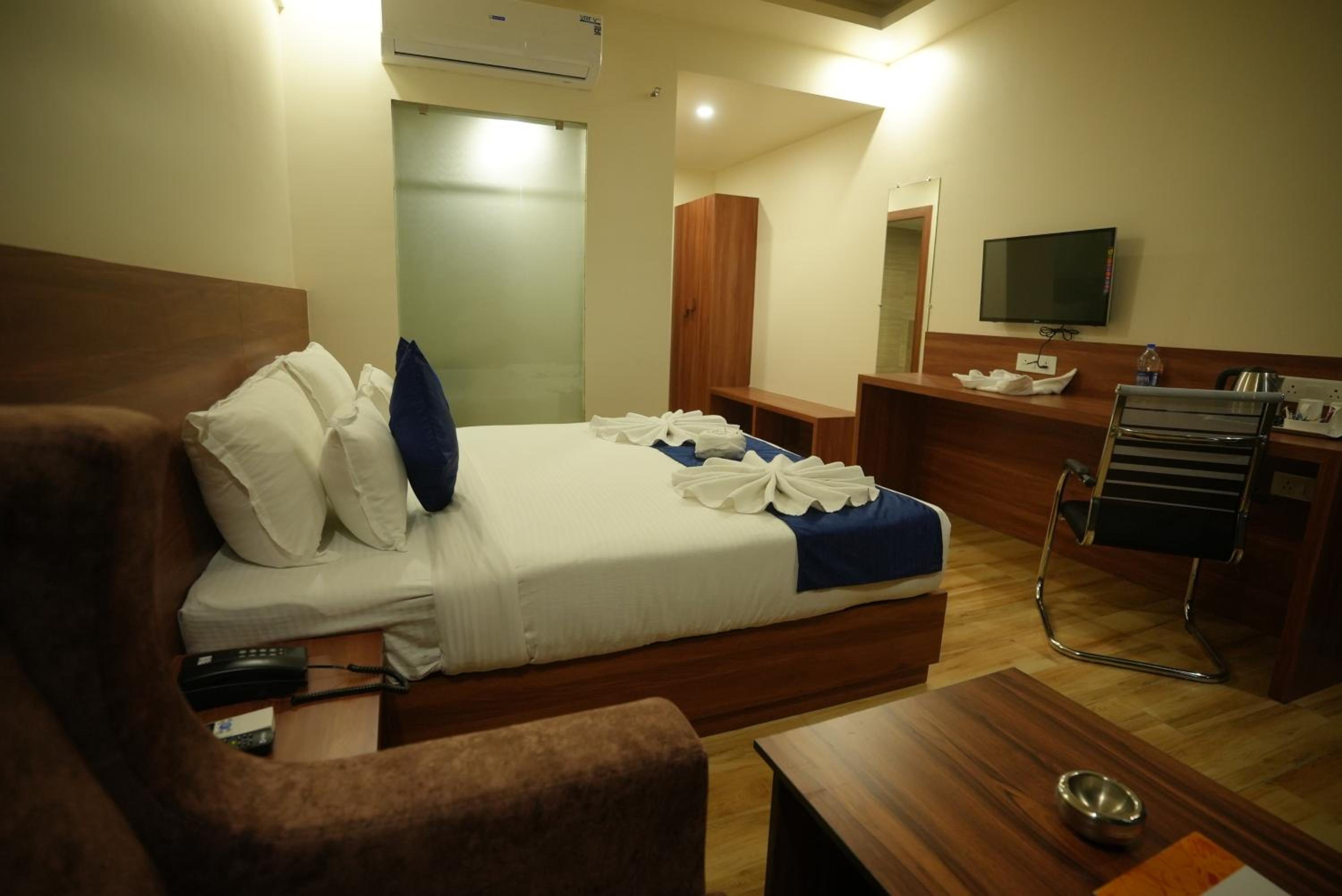 Standard Suite - Photo 6