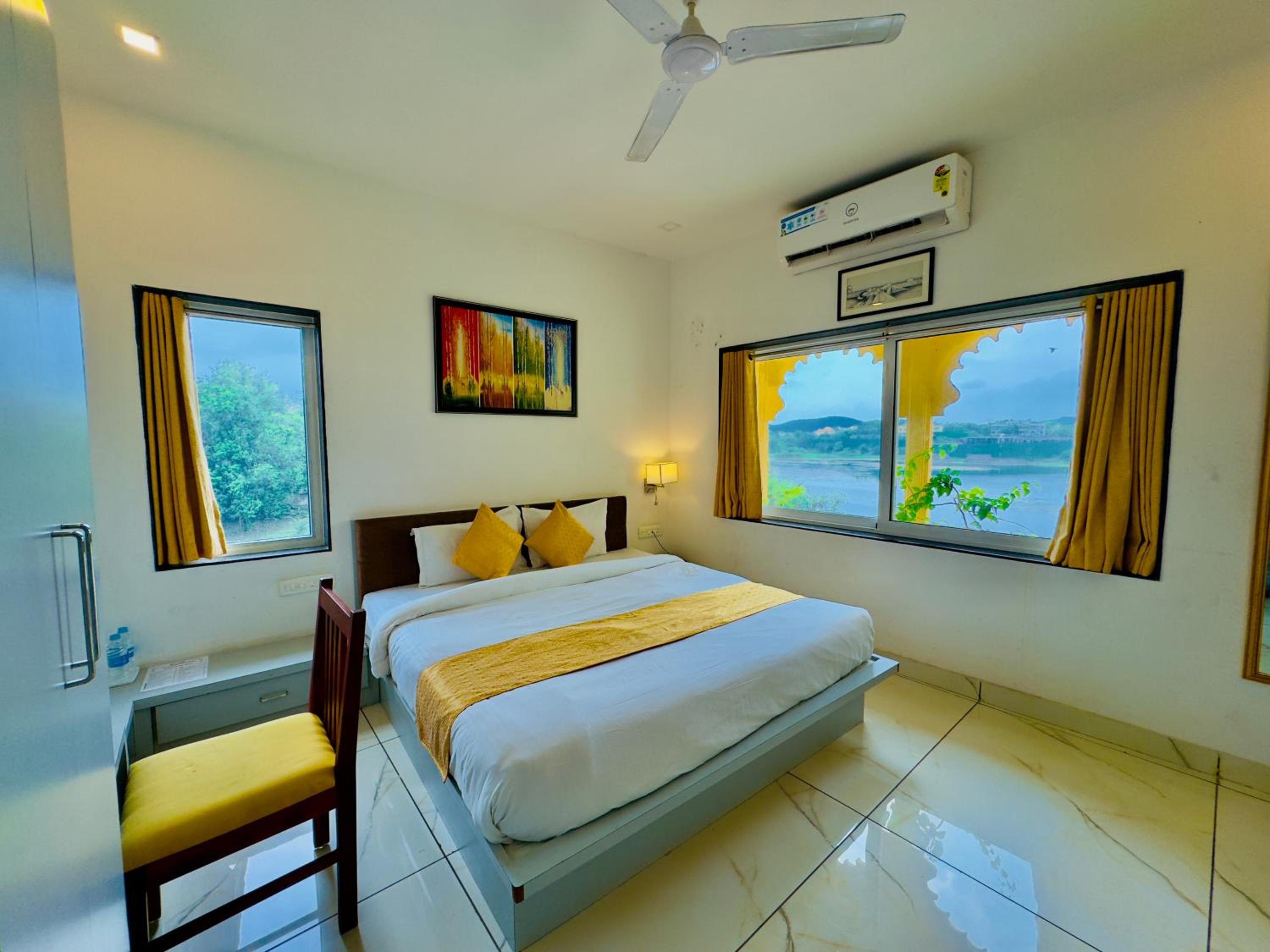 Double Room With Lake View
