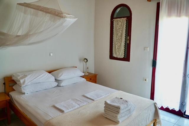 Deluxe Double Room with Balcony and Sea View