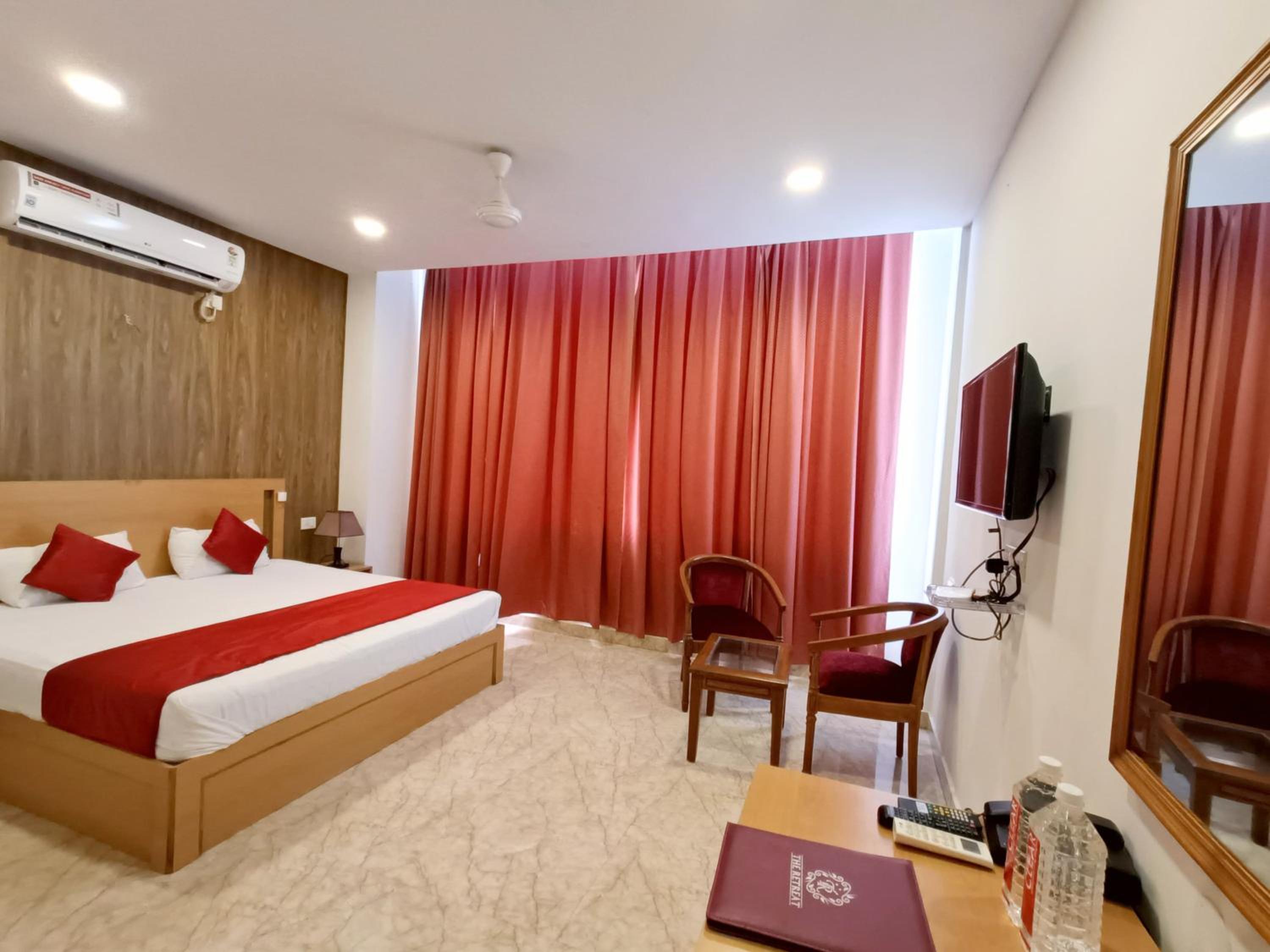 Deluxe Queen Room photo 2