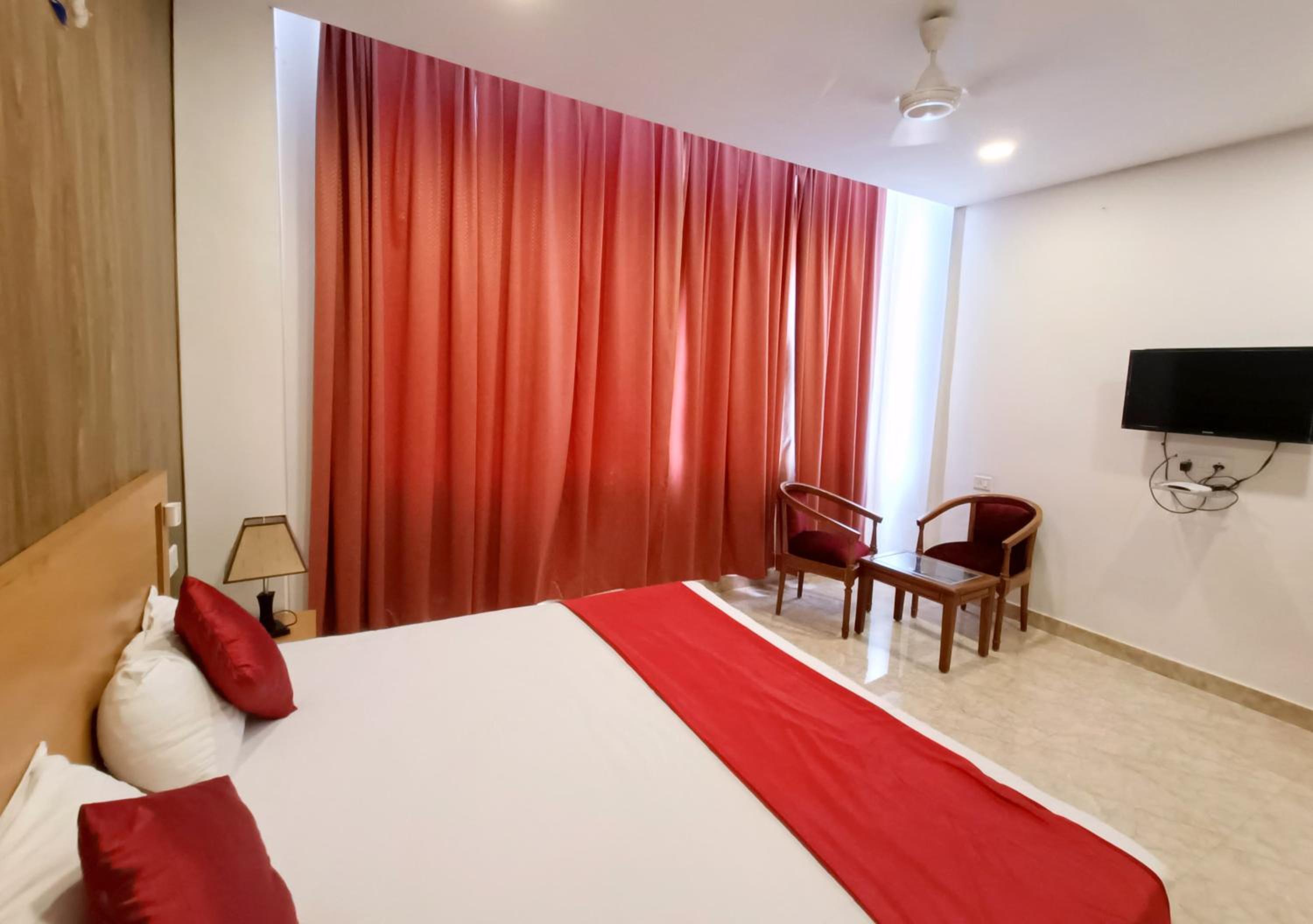 Deluxe Queen Room photo 3