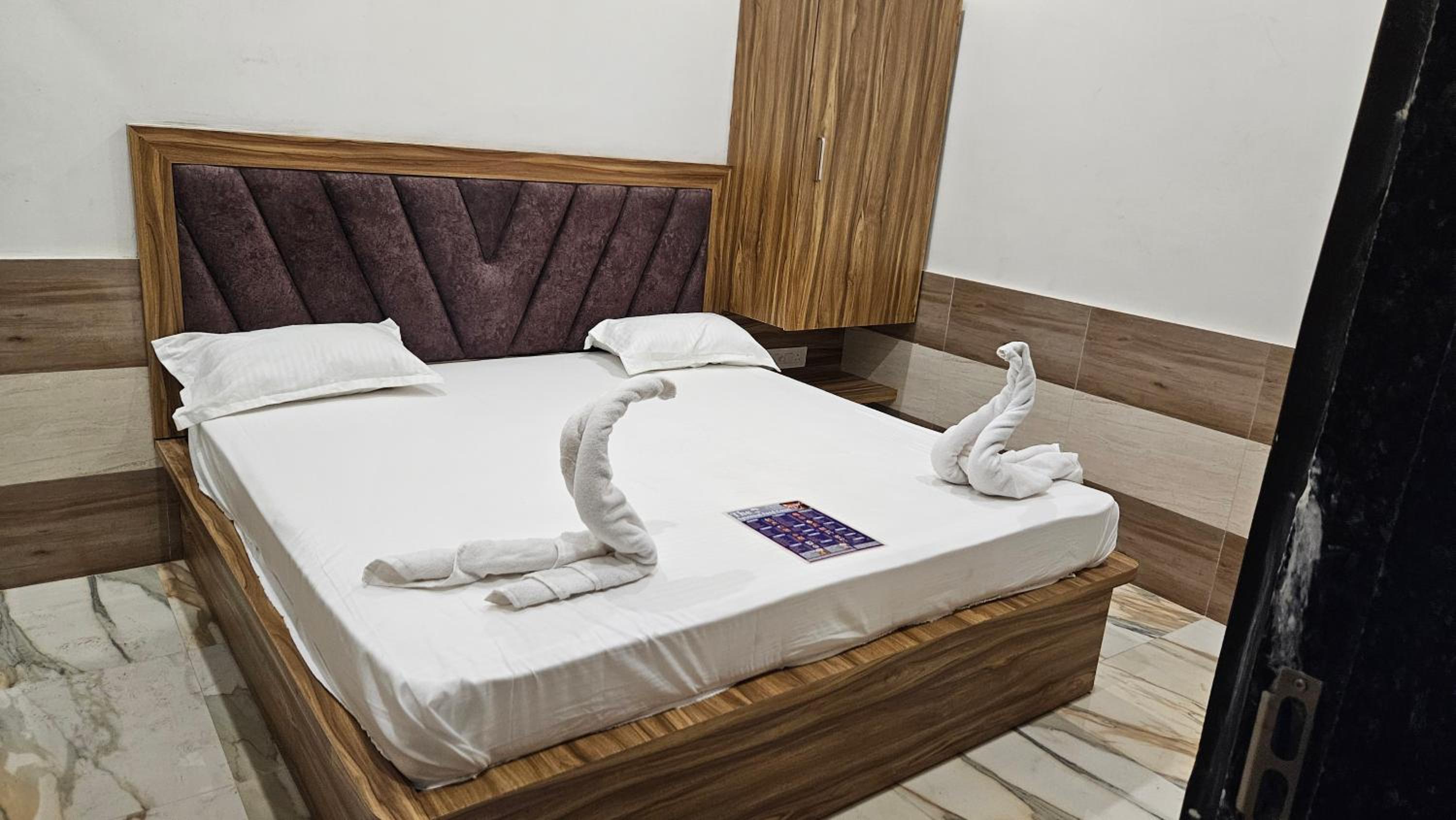 Double Room - Photo 3