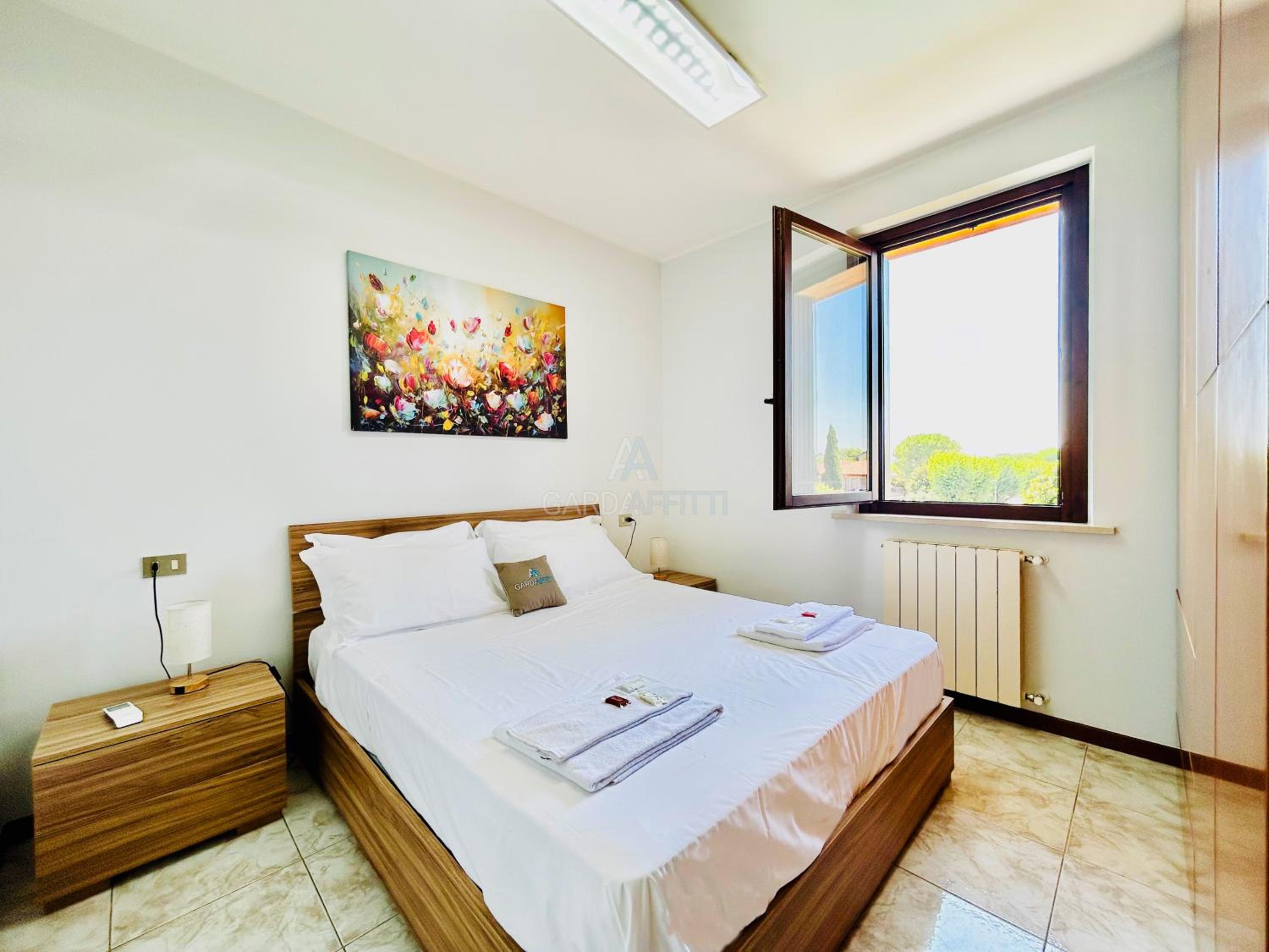 One-Bedroom Apartment with Terrace