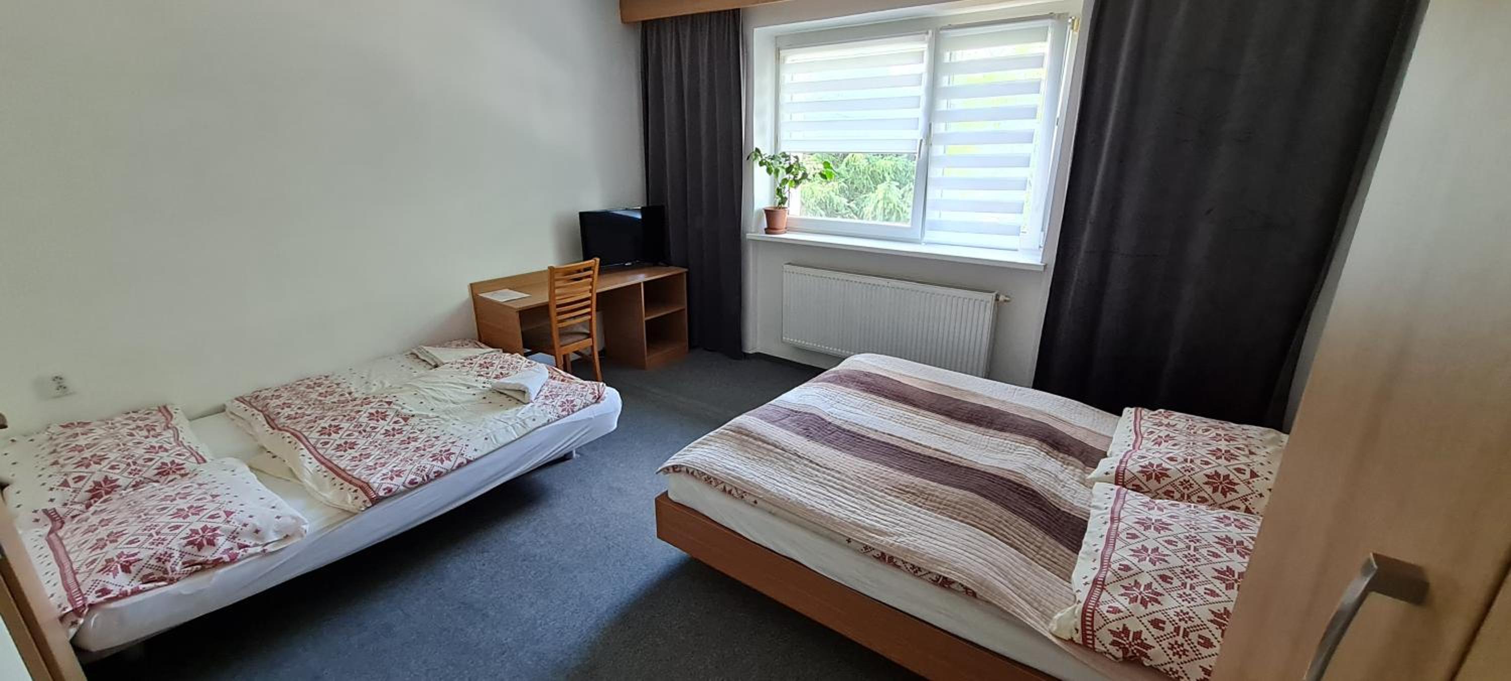 Economy Quadruple Room photo 1