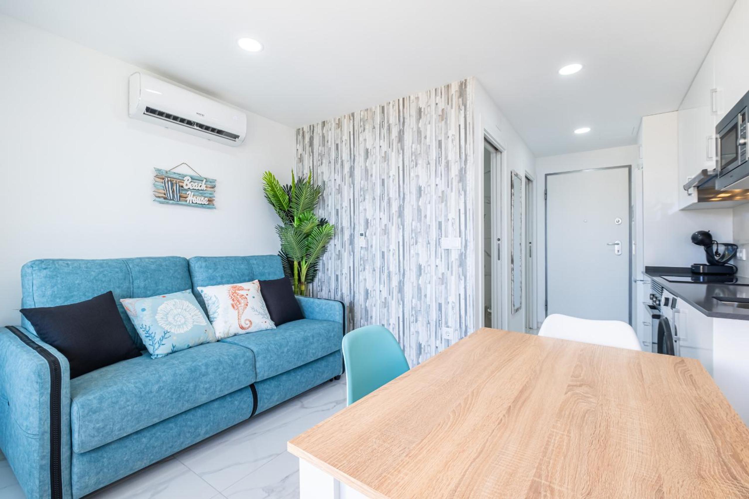 Apartamento de una habitación con vista al mar