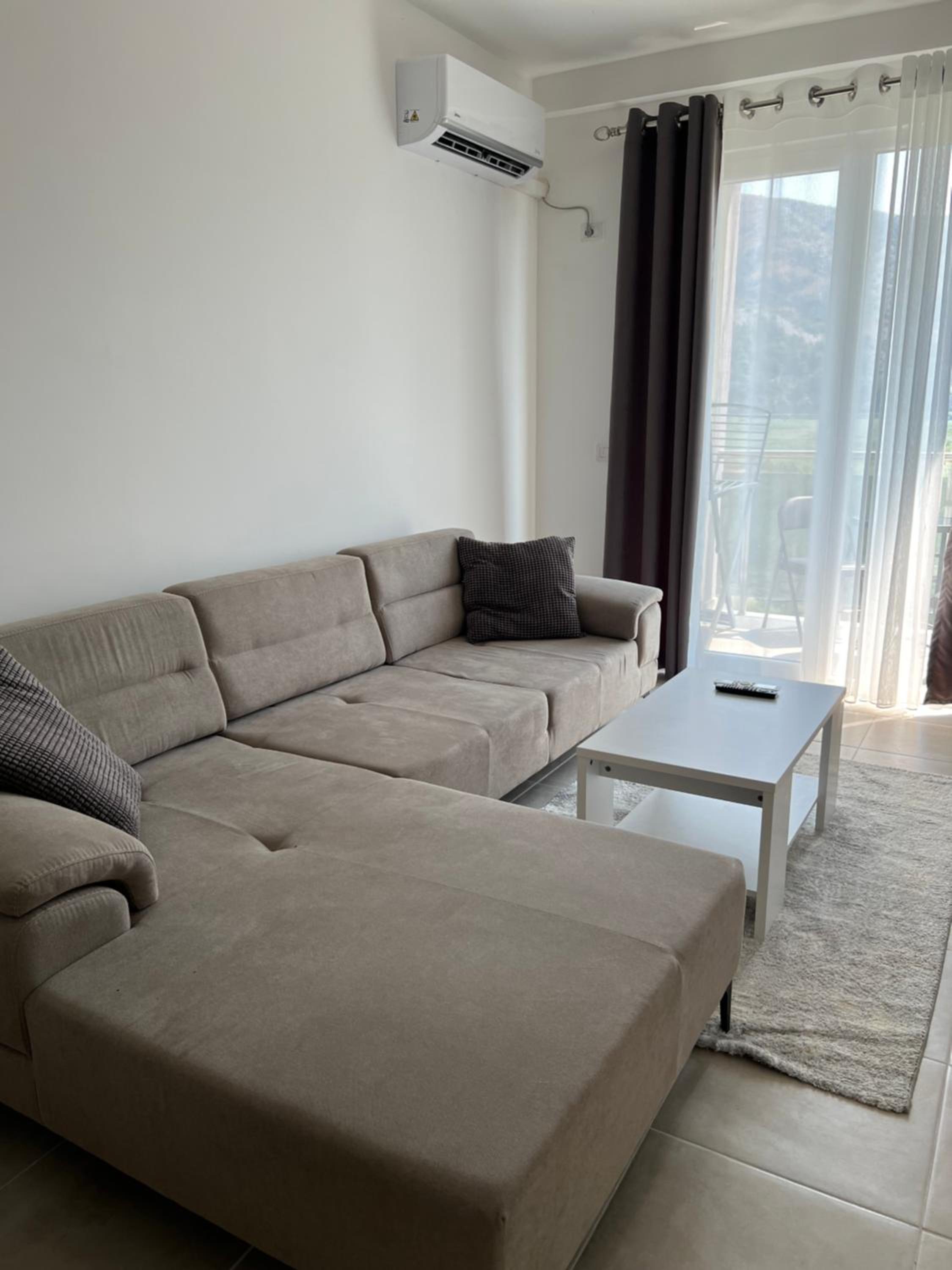 One-Bedroom Apartment With Garden View