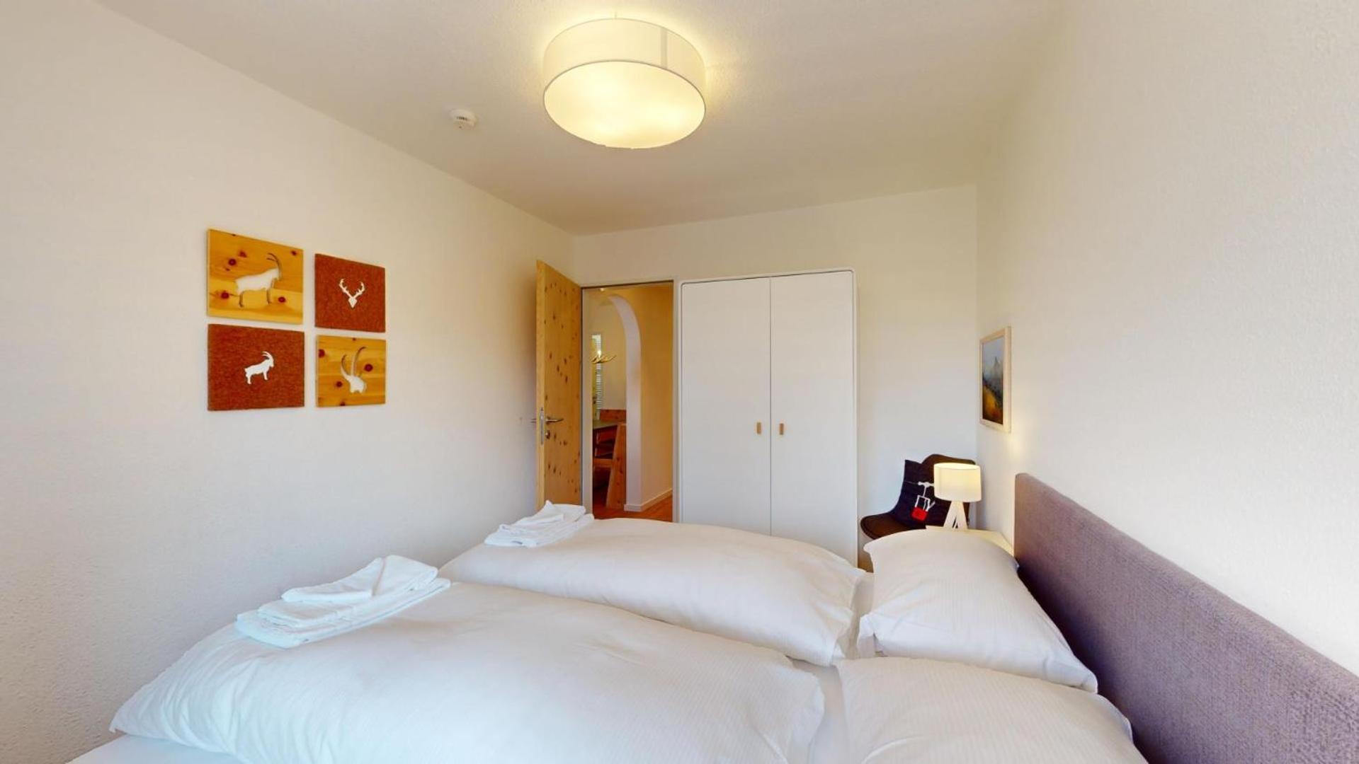 Apartment with Mountain View photo 2