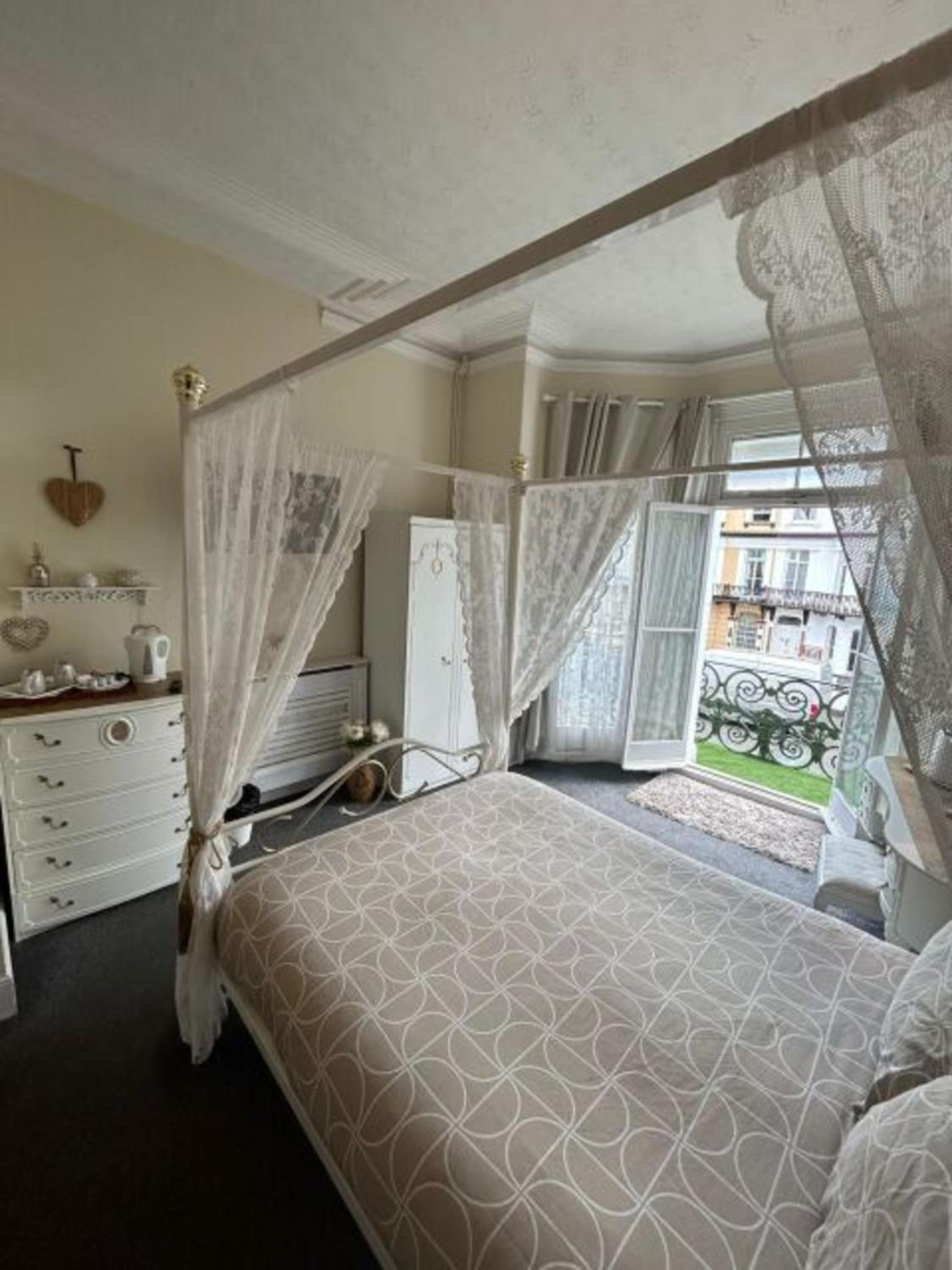 Deluxe Double Room photo 2