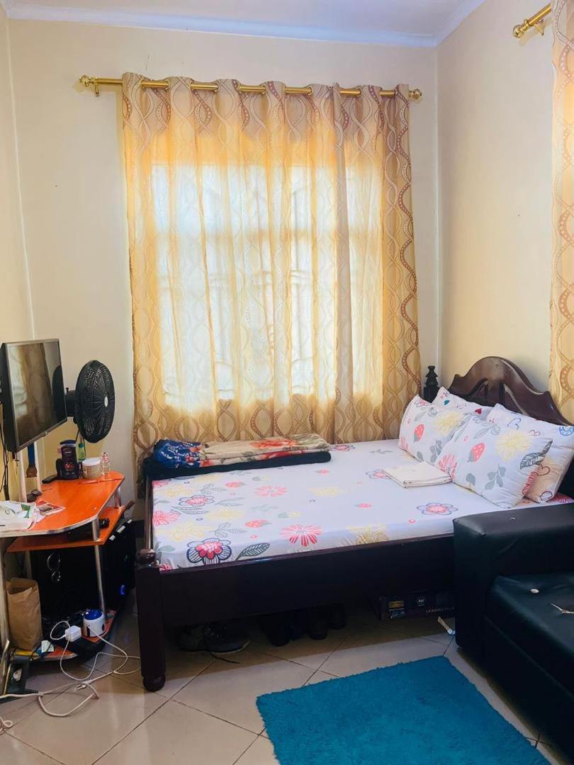 Single Room With Private Bathroom photo 1