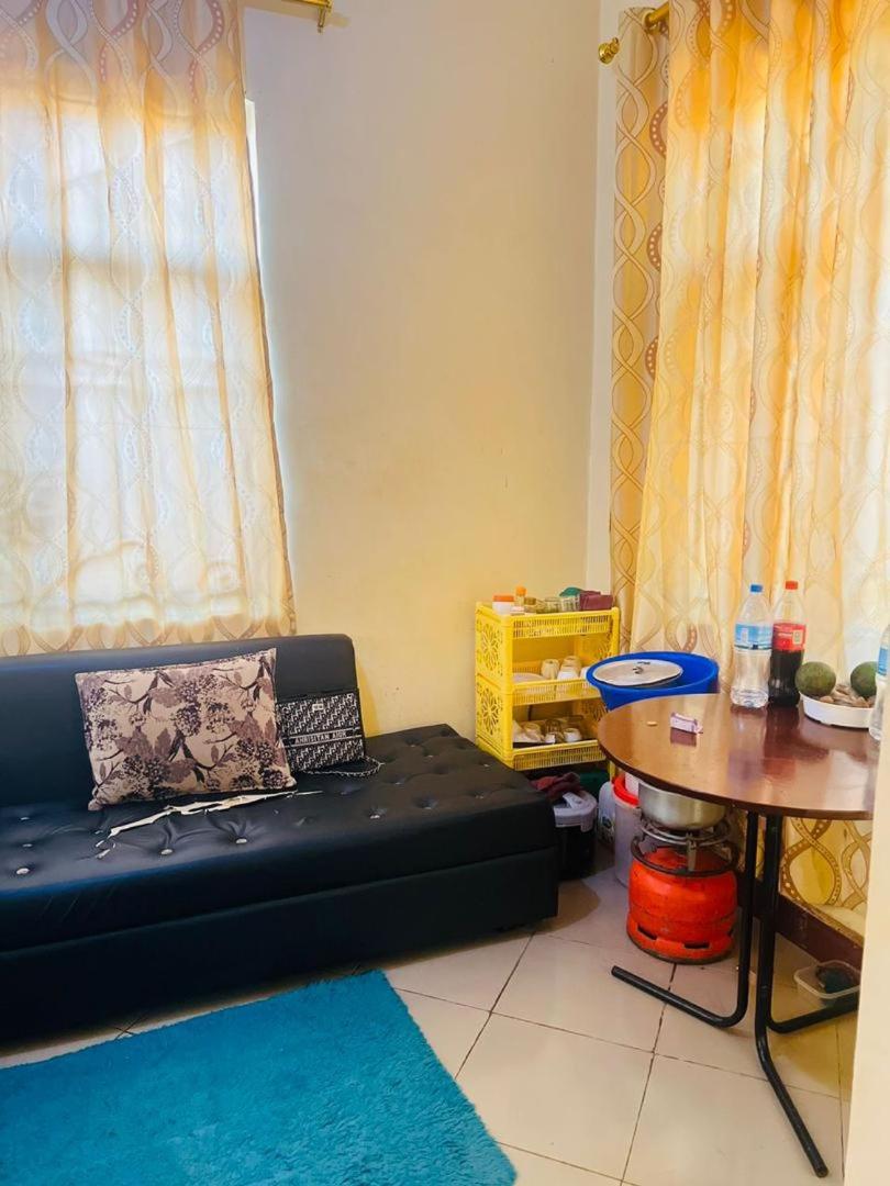 Single Room With Private Bathroom photo 2