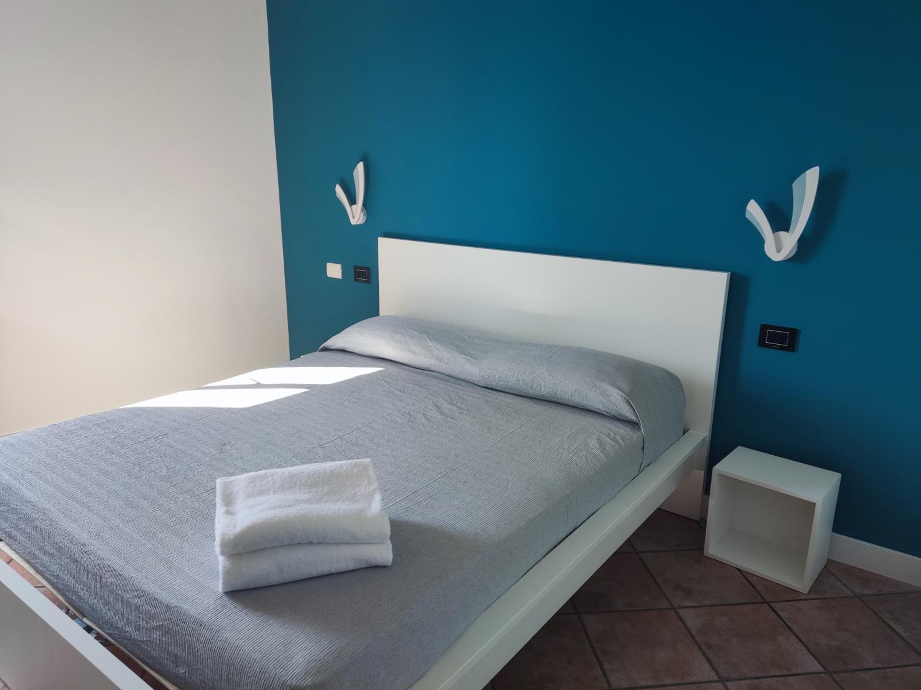 Superior Single Room with Lake View