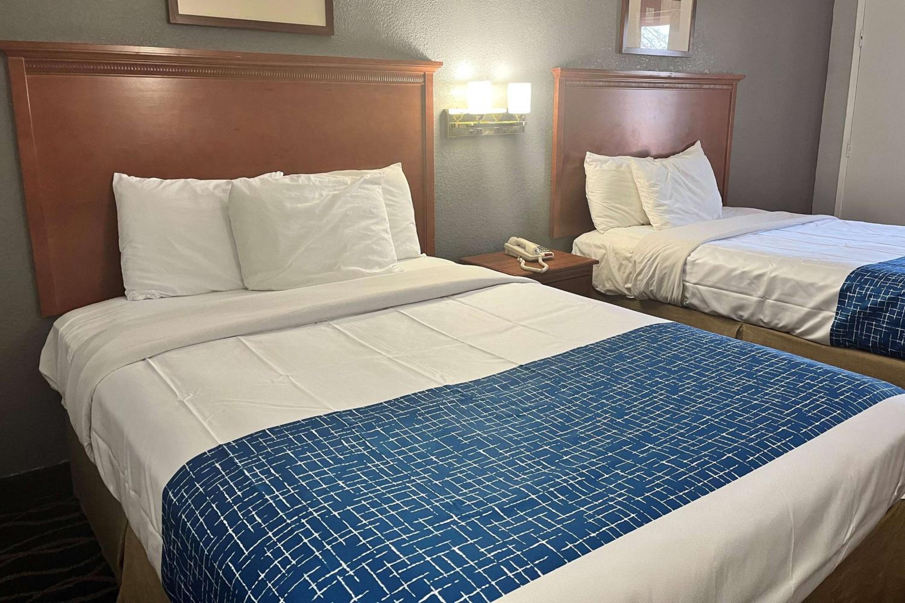 Double Room with Two Double Beds - Non-Smoking photo 1