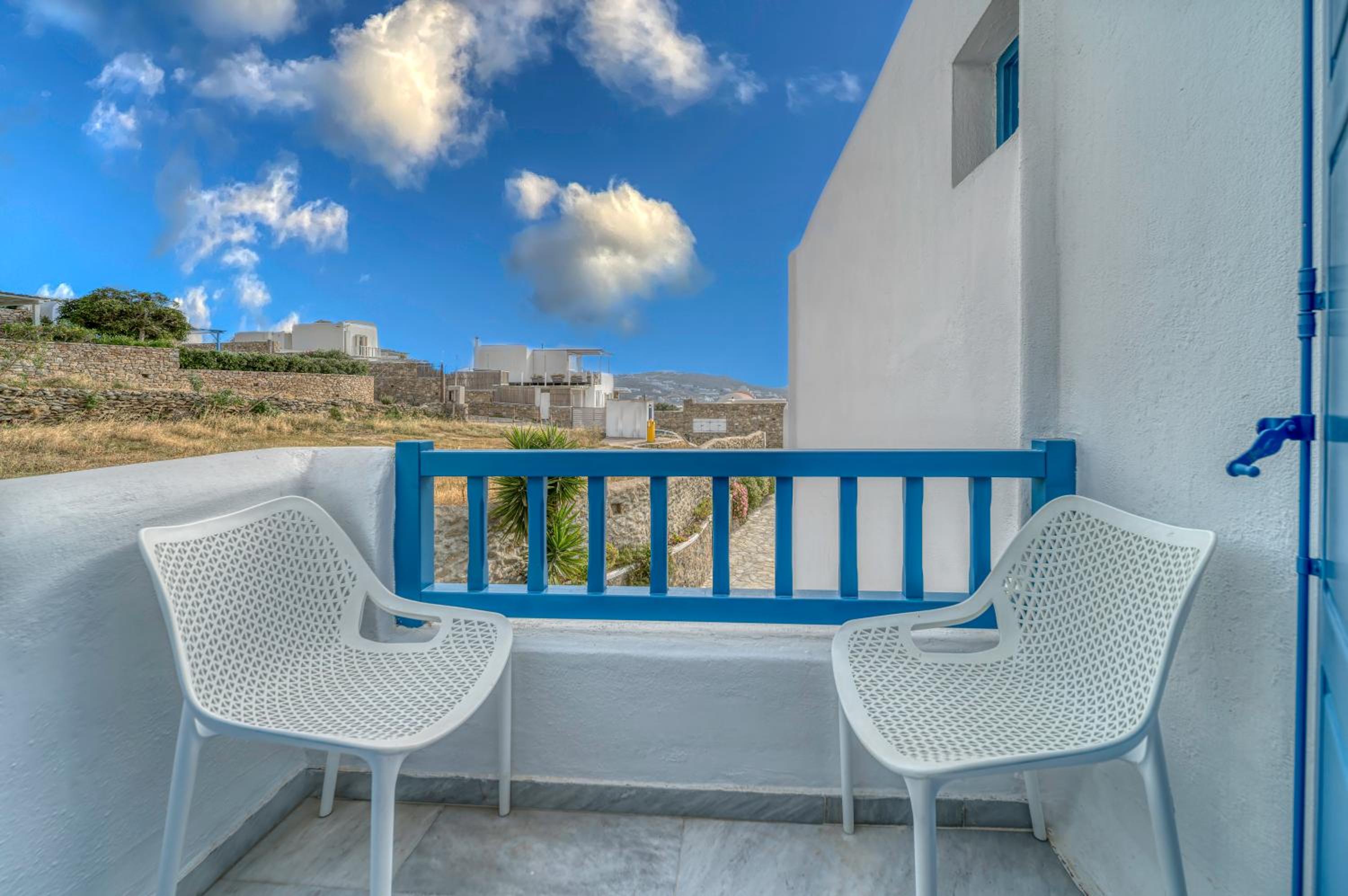 Double or Twin Room with Garden View photo 2
