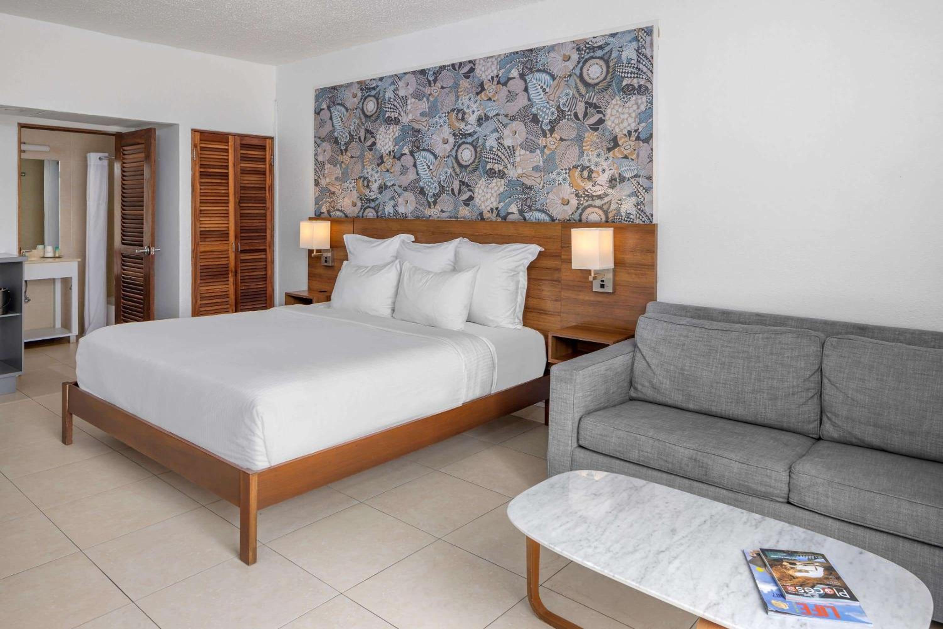 Lagos Collection King Studio with Resort View - Photo 1