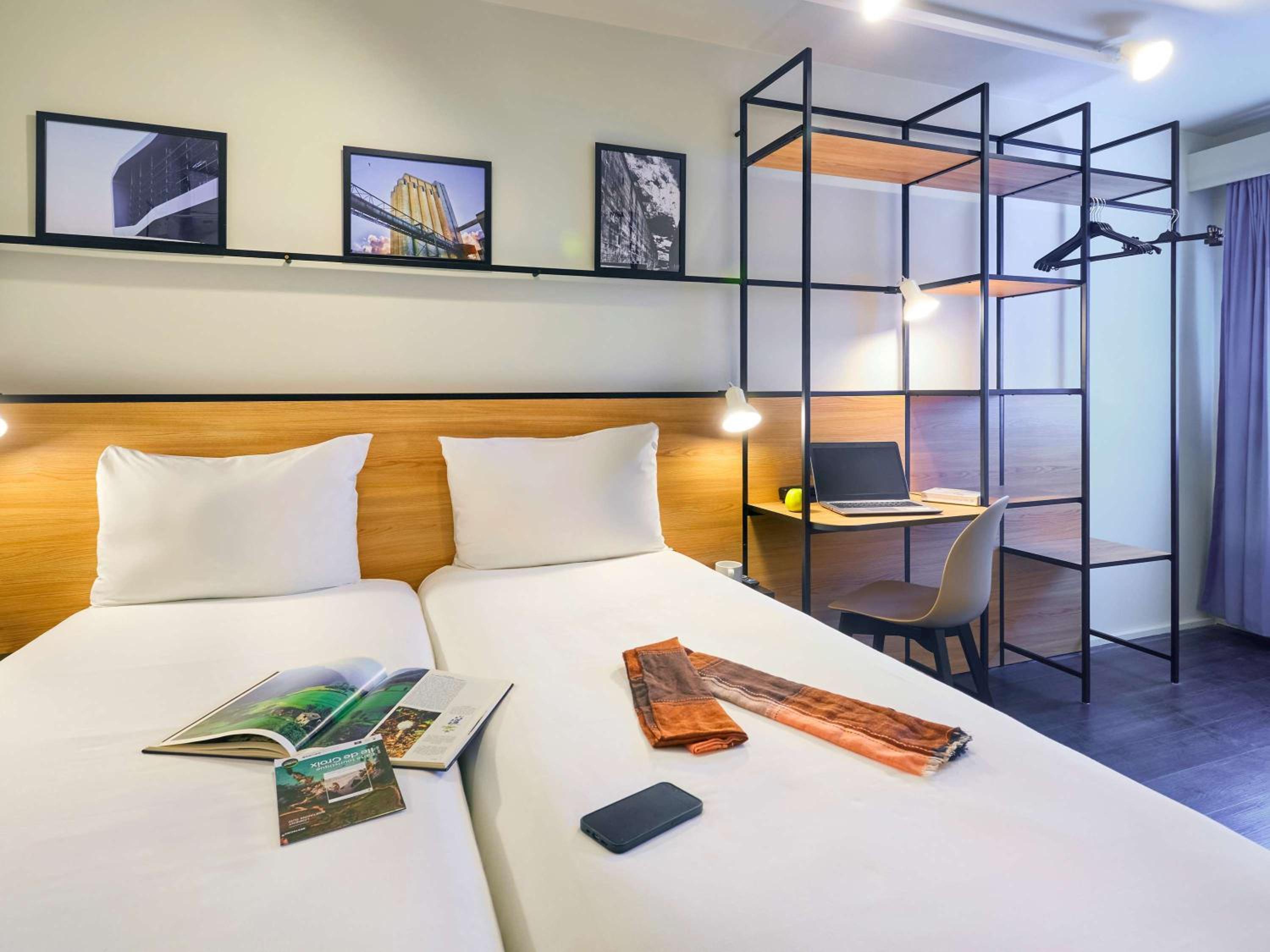 Standard Twin Room - Photo 1