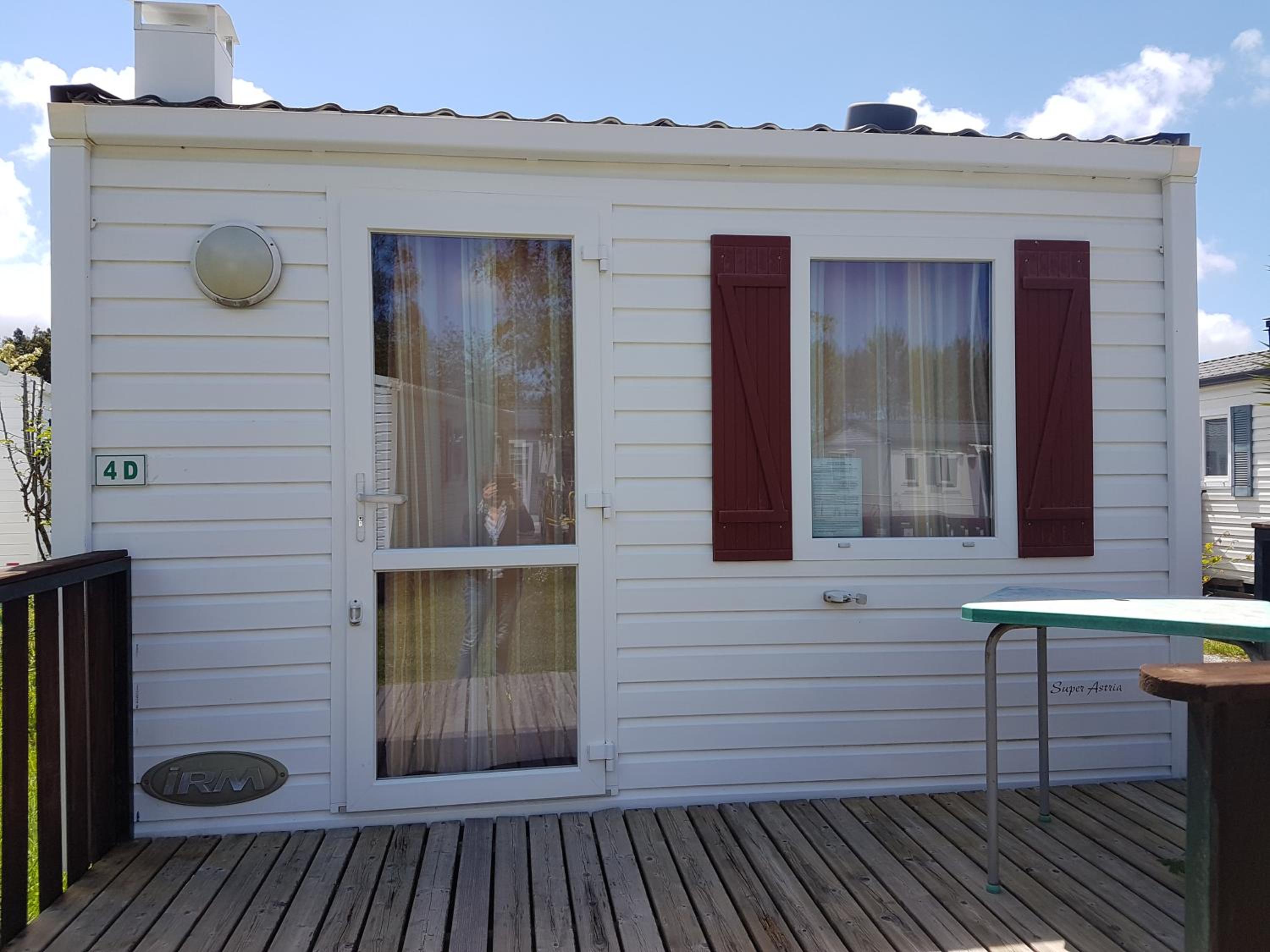 One-Bedroom Bungalow (2 Adults) photo 3