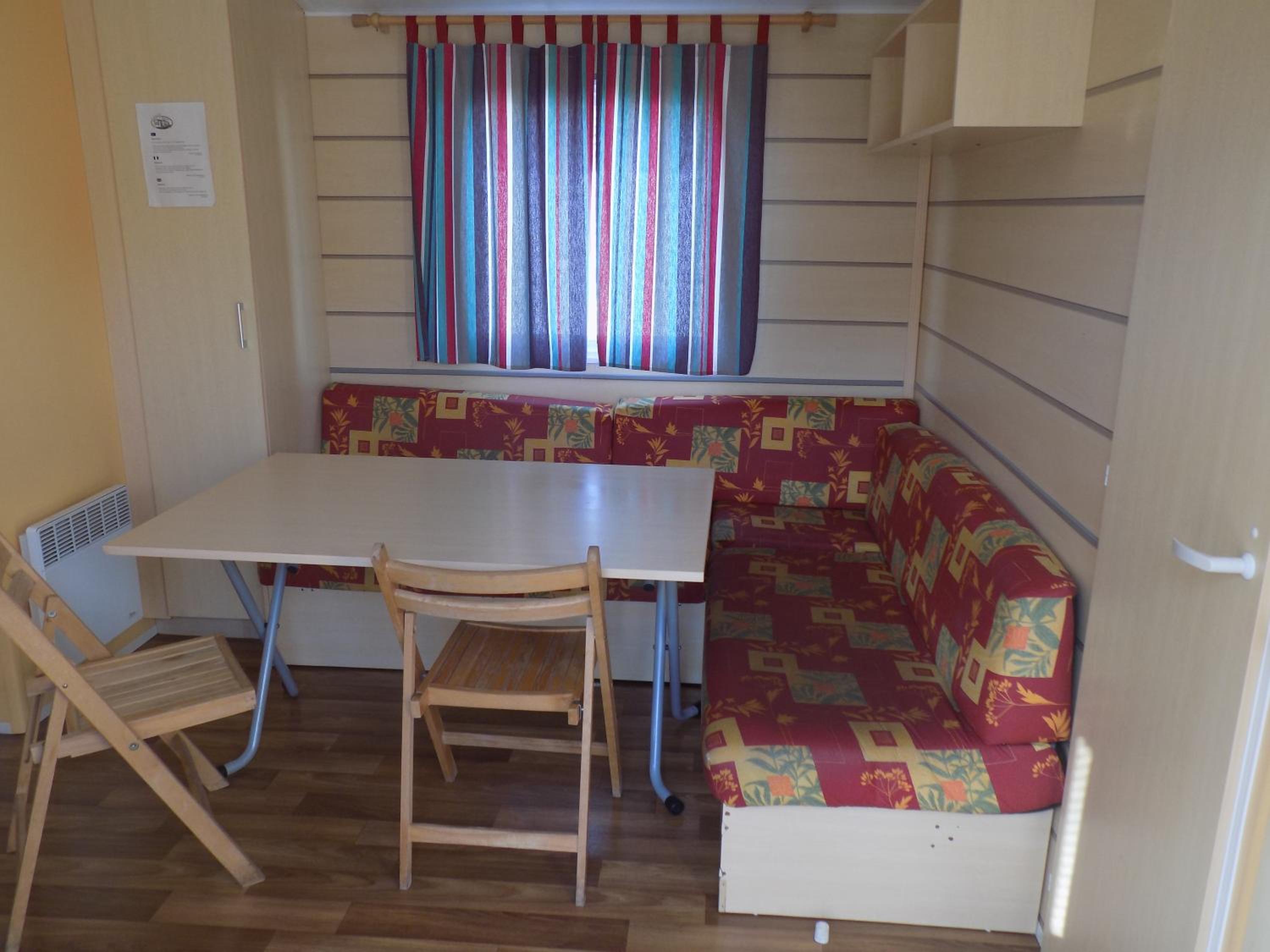 Bungalow (4 Adults) photo 2