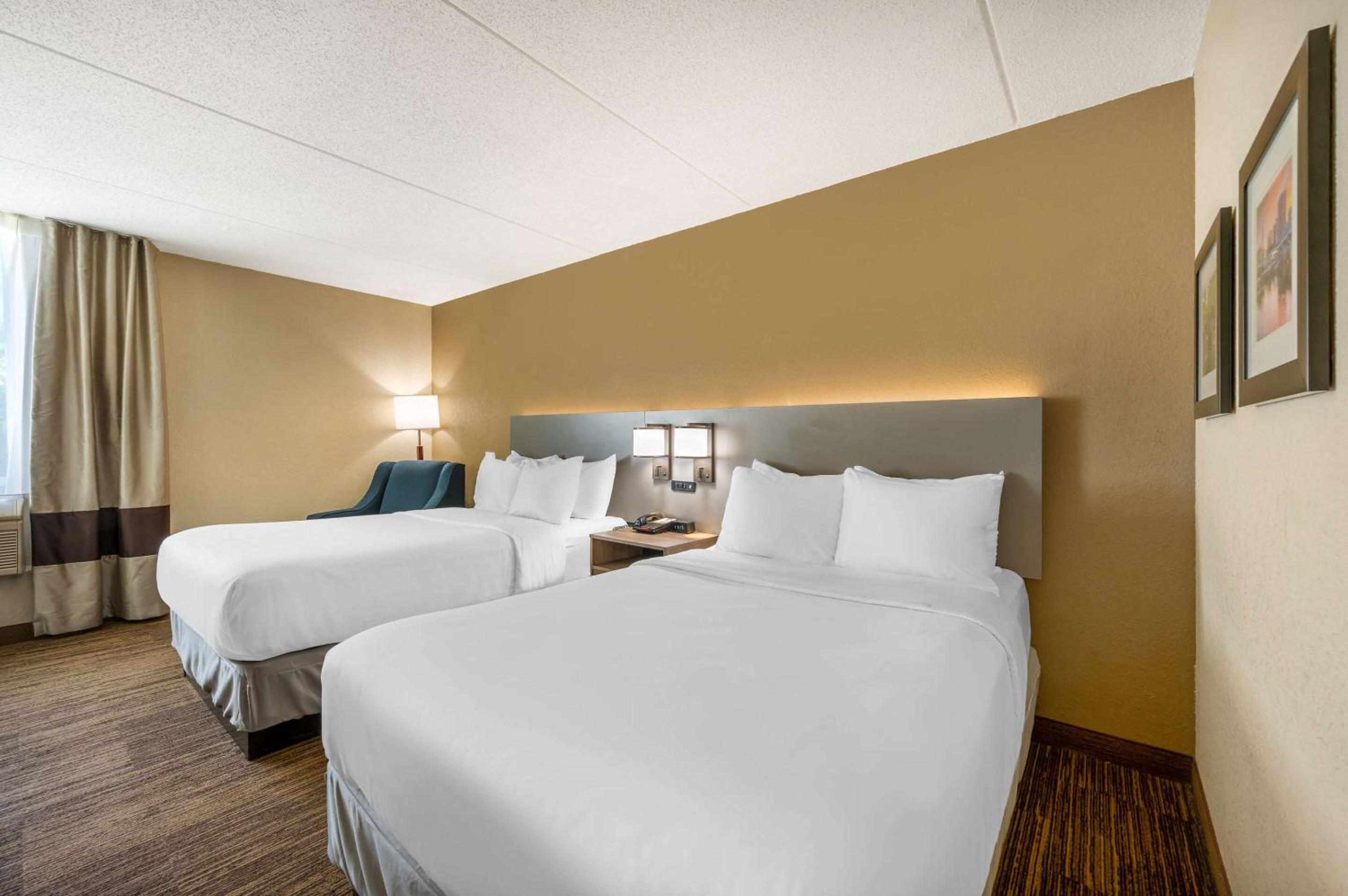 Double Room - Non-Smoking  - Photo 1