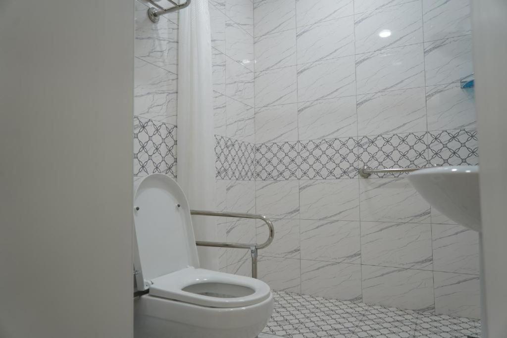 Double Room - Disability Access photo 3