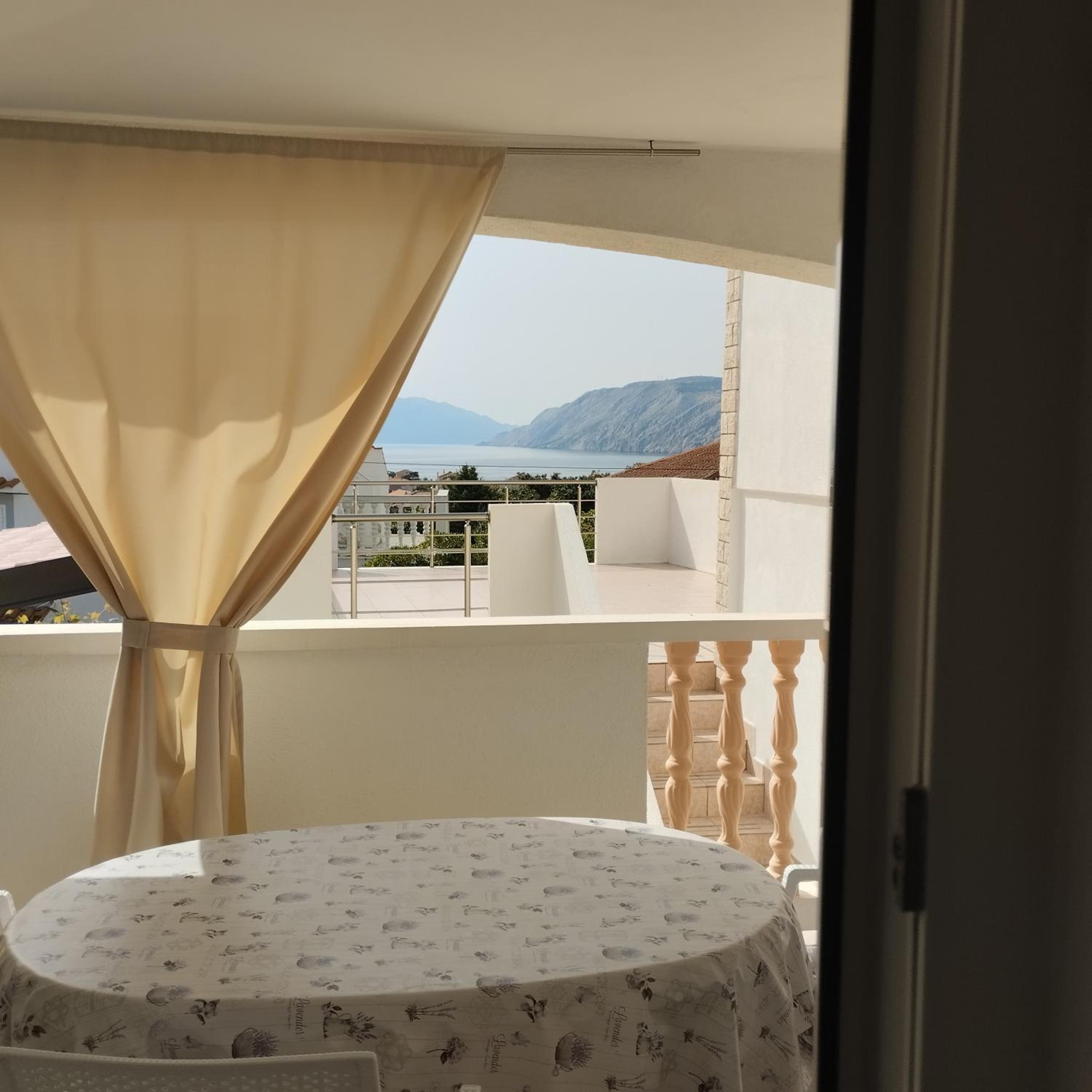 Apartment with Sea View photo 2