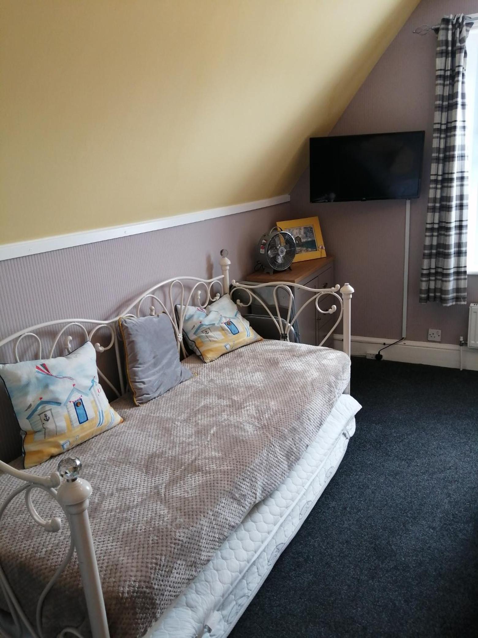 Standard Triple Room - Photo 7