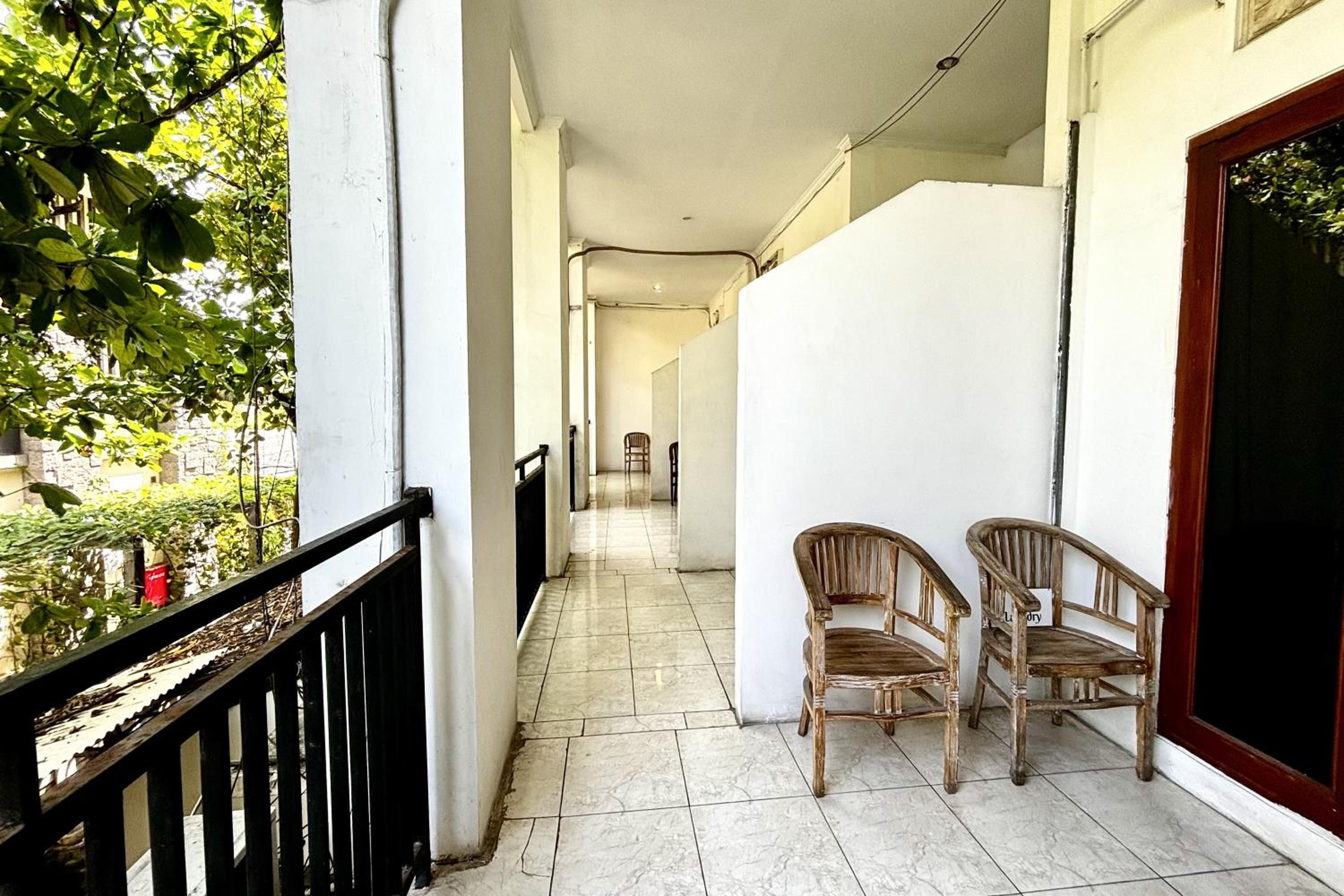 Double Room - Photo 6