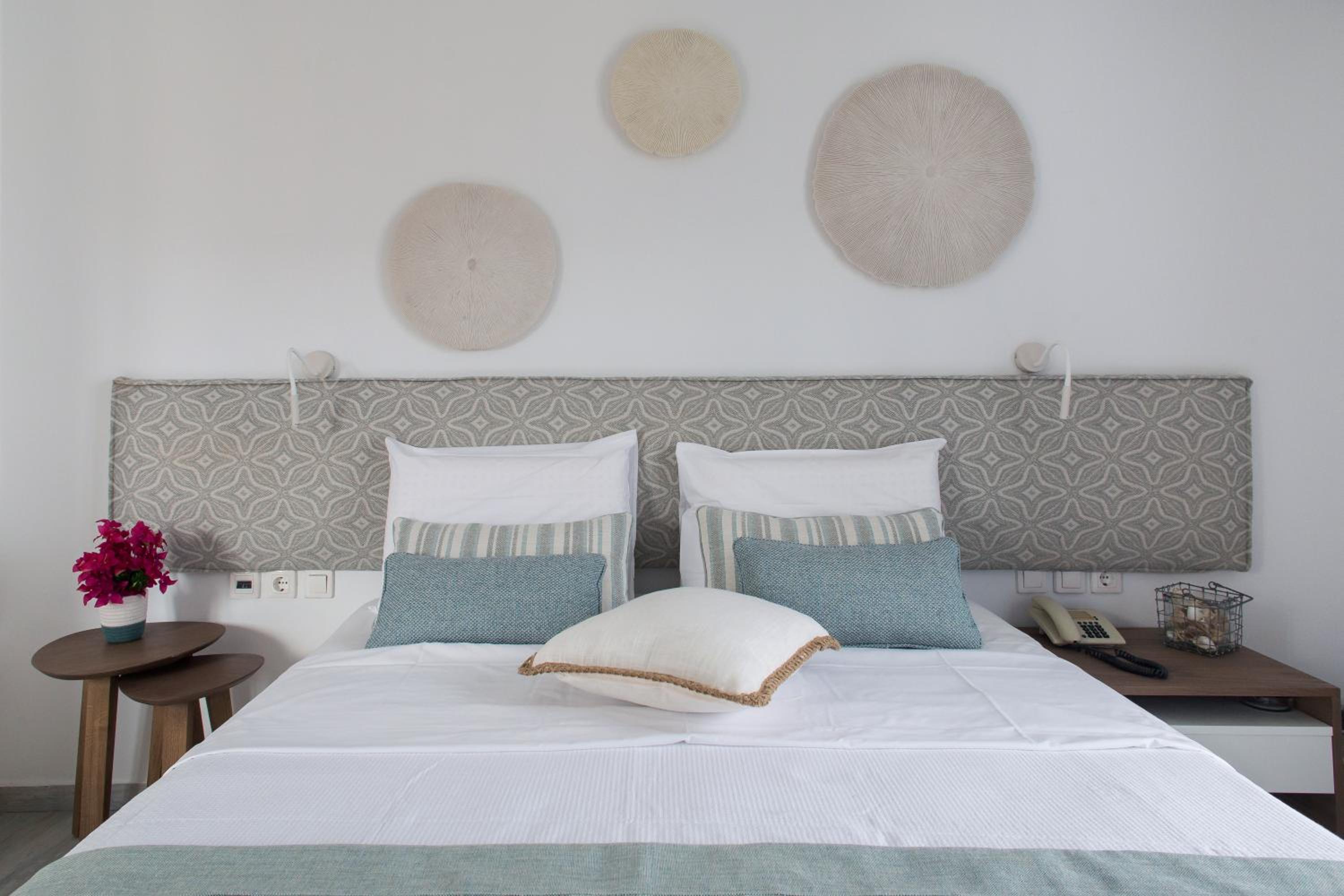 Deluxe Triple Room with Sea View photo 1