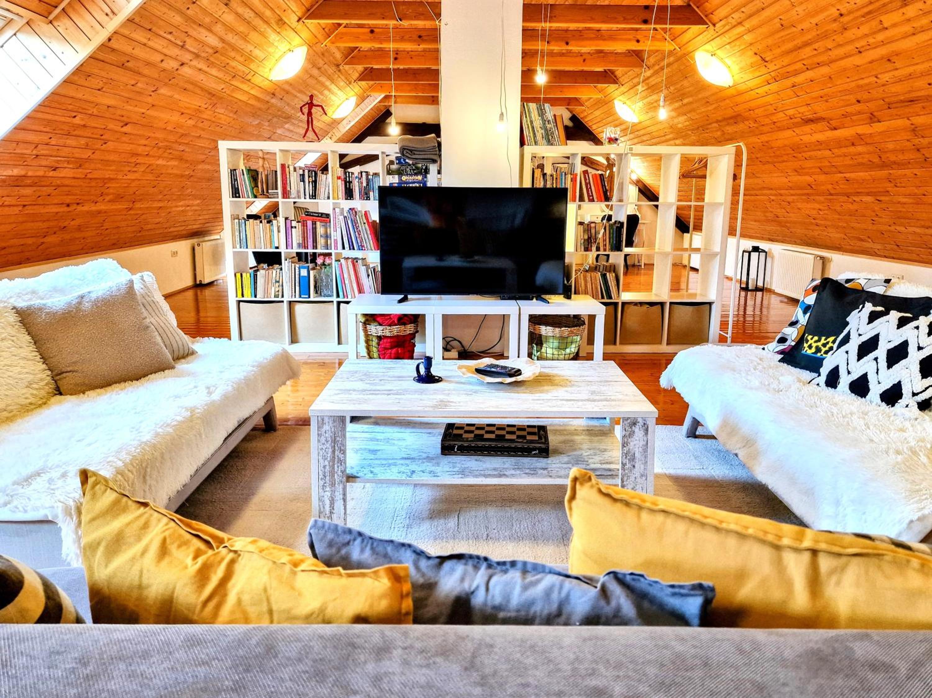 One-Bedroom Apartment photo 3